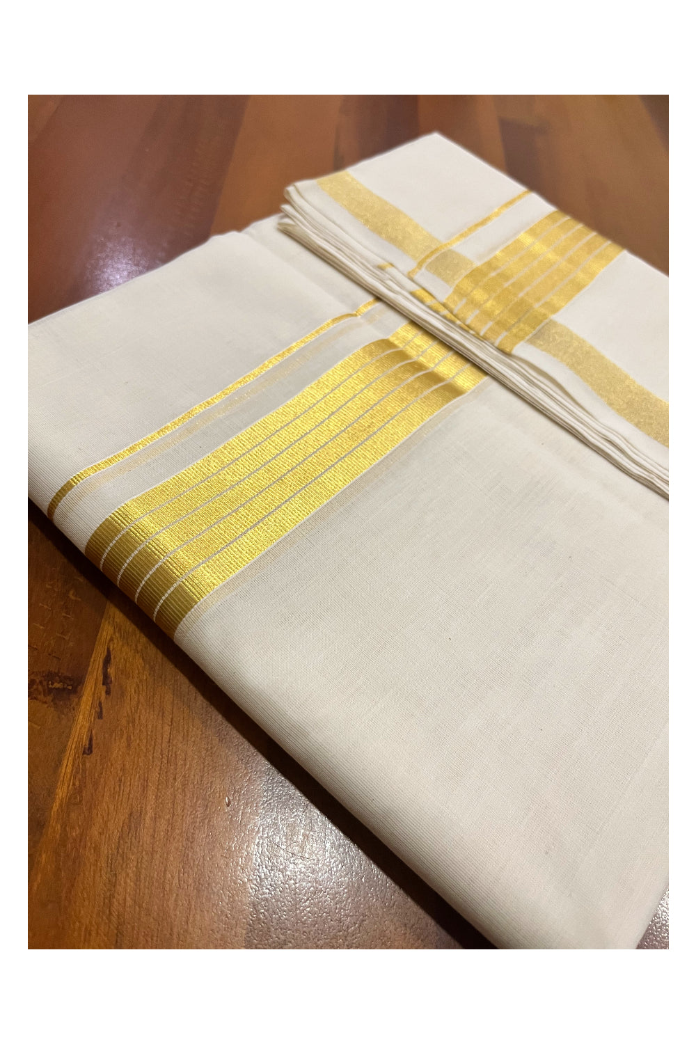 Southloom Premium Balaramapuram Unakkupaavu Handloom Kasavu Mundu (South Indian Kerala Dhoti)