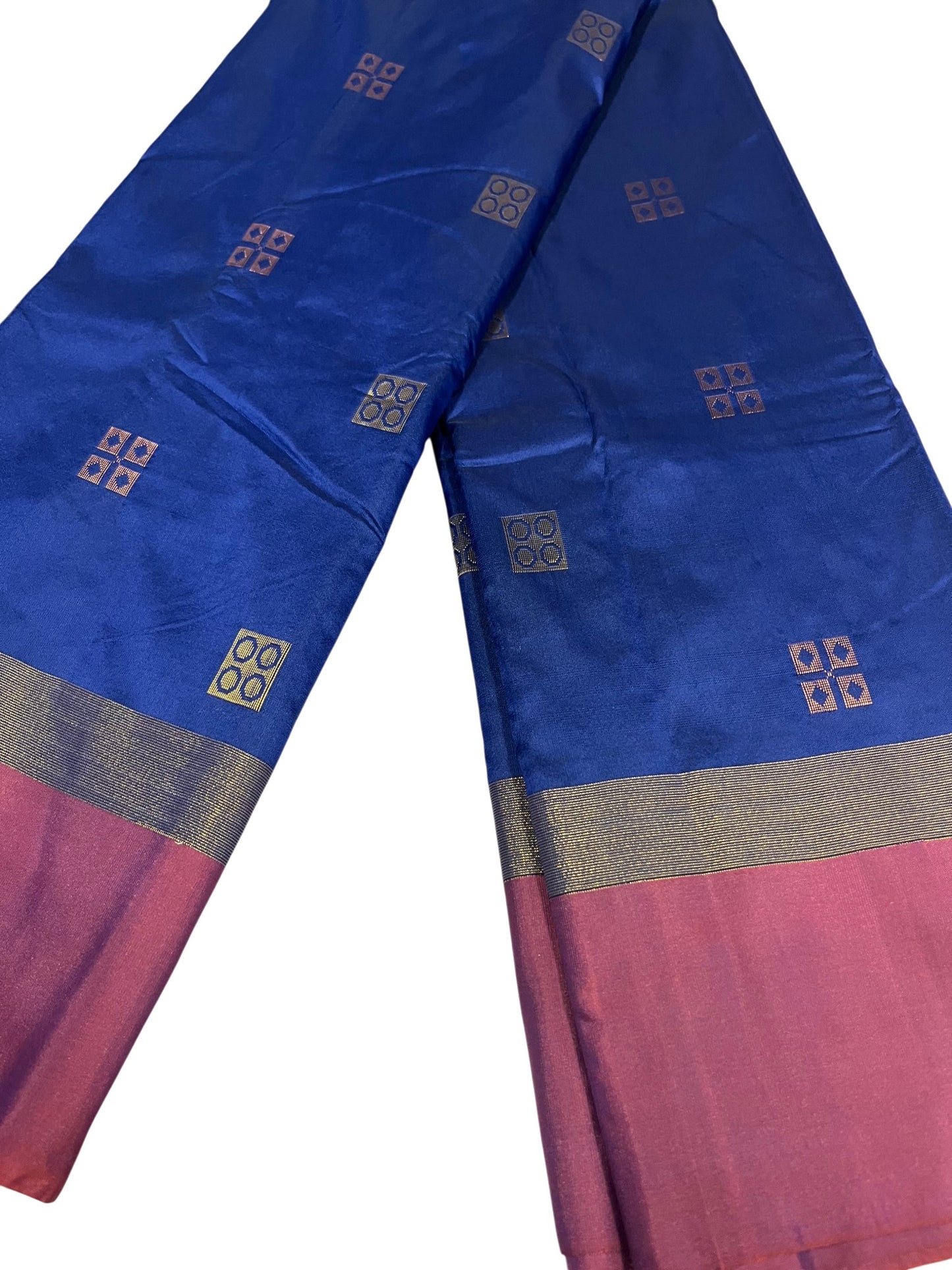Southloom Semi Silk Saree with  Butta Works Across on Body in Blue And Maroon