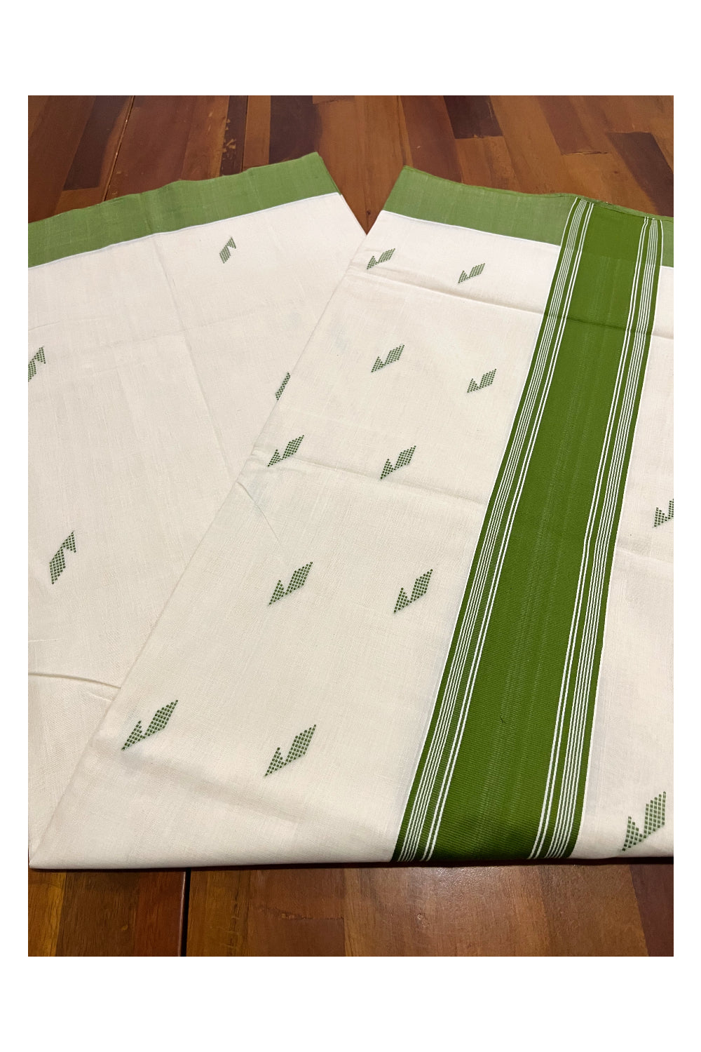 Southloom Premium Unakkupaavu Handloom Cotton Green Butta Work Saree