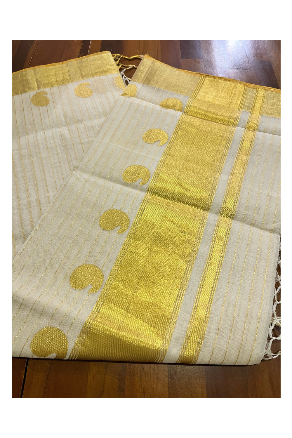 Southloom Super Premium Balaramapuram Unakkupaavu Handloom Saree with Kasavu Lines Across Body and Paisley Designs on Border