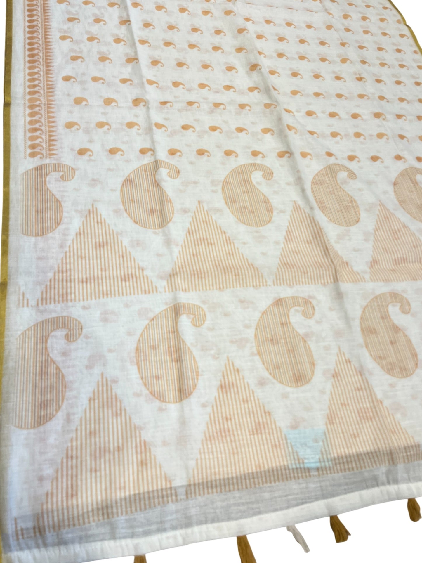 Southloom Cotton Saree with Floral Works Across Body in Beige