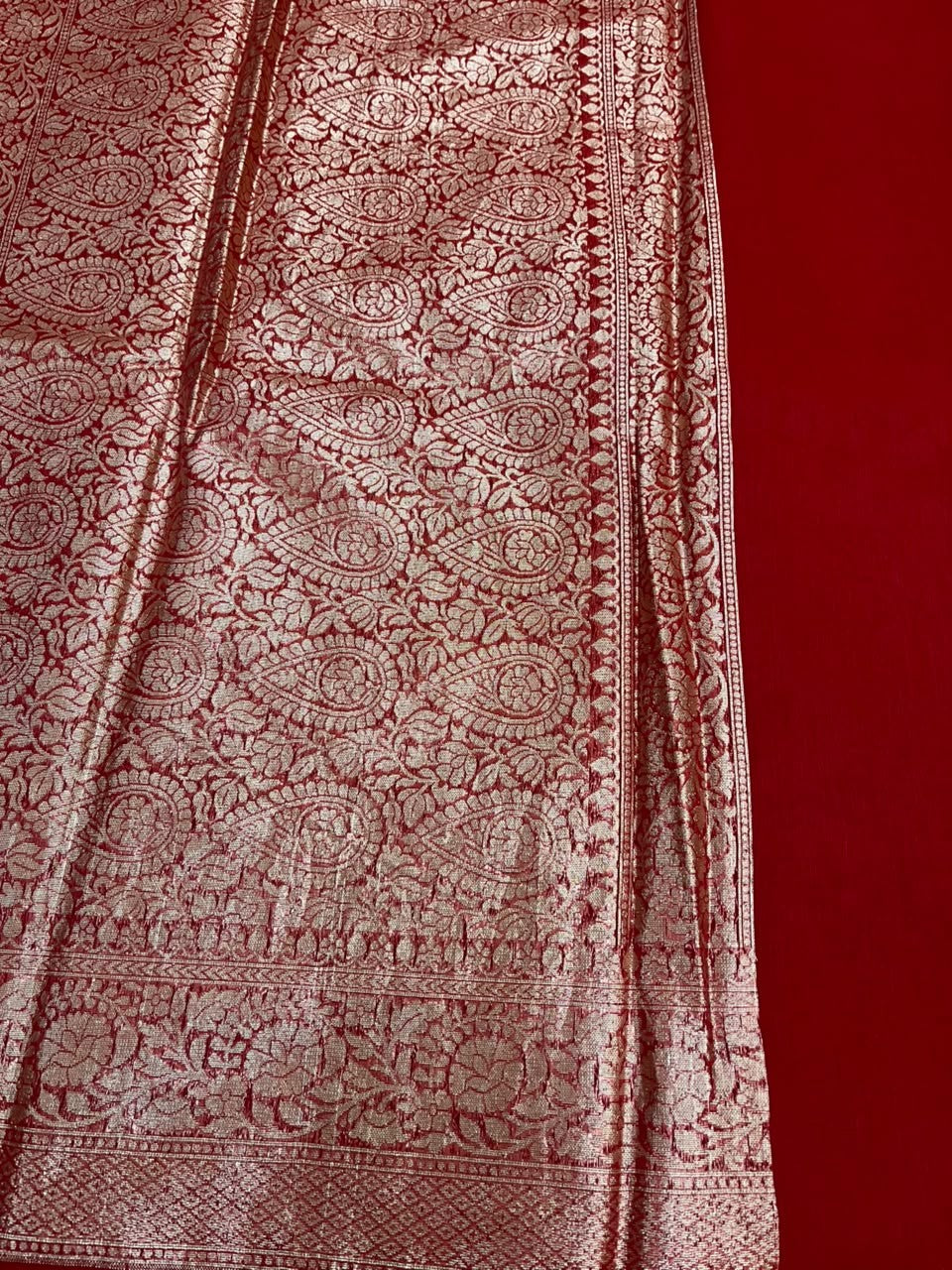 Southloom Cotton Banarasi Silk Saree with Woven Work on Body and Borders (Red)