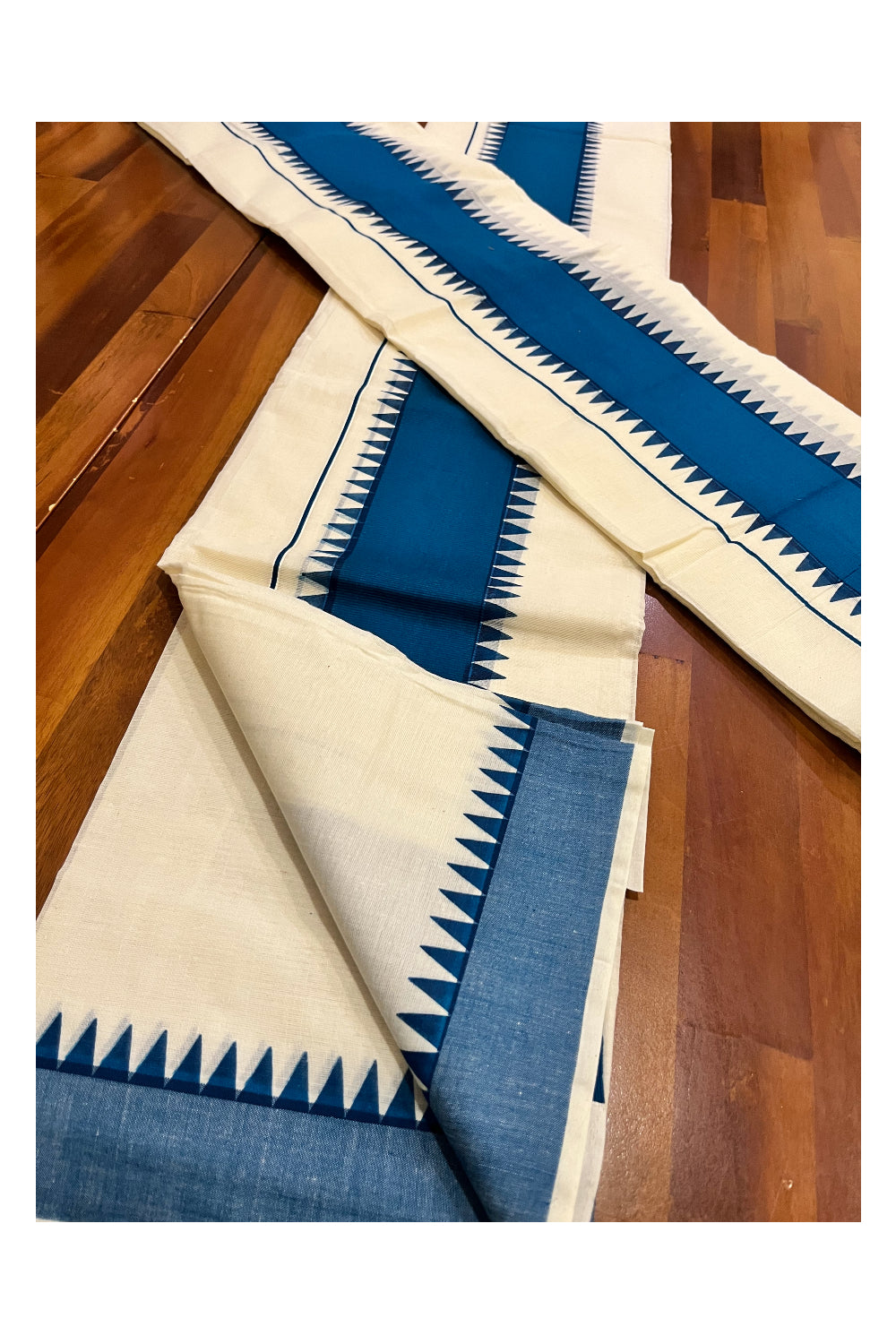 Kerala Pure Cotton Set Mundu Single (Mundum Neriyathum) with Blue Temple Border