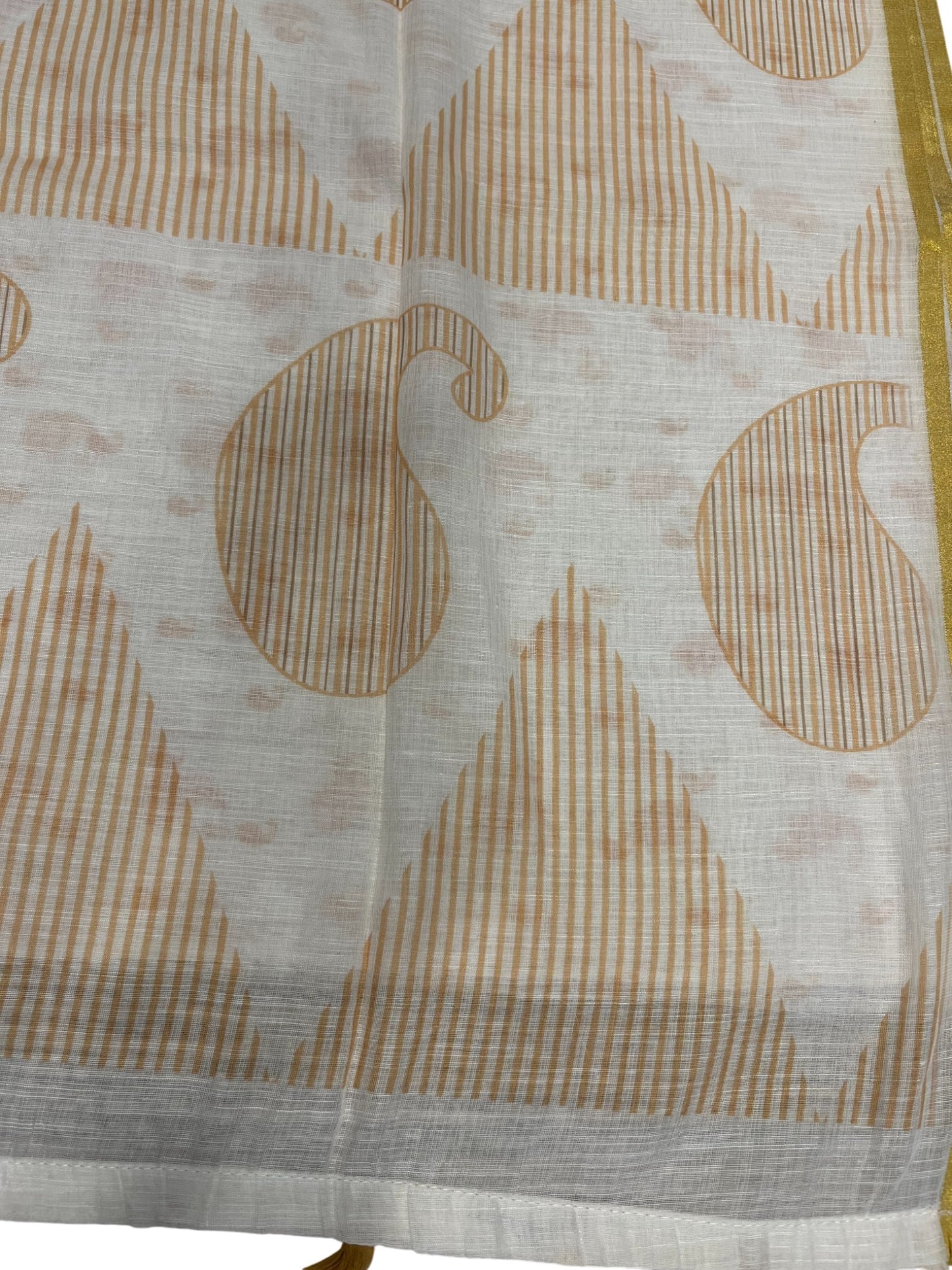 Southloom Cotton Saree with Floral Works Across Body in Beige