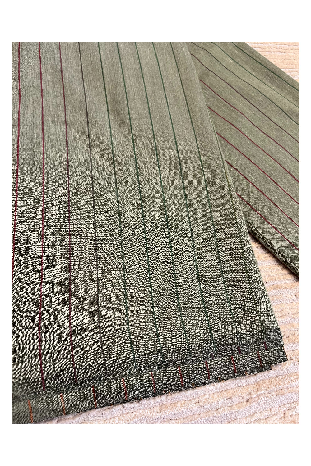 Southloom Kerala Cotton Saree with Lines on Body in Green