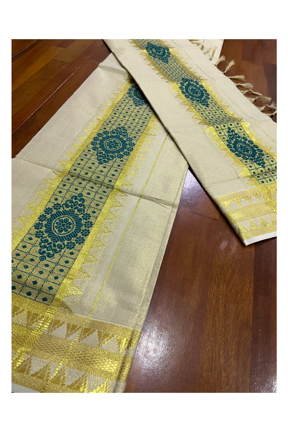 Kerala Cotton Set Mundu (Mundum Neriyathum) with Green Woven Design Border 2.80 Mtrs (Onam Set Mundu 2023)