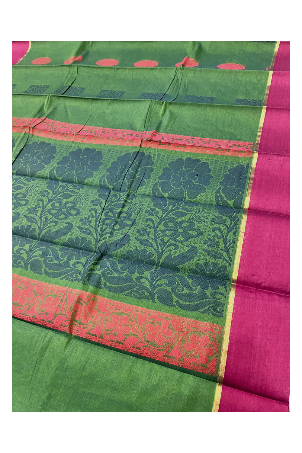 Southloom Cotton Green Saree with Woven Butta Works on Body and Pallu