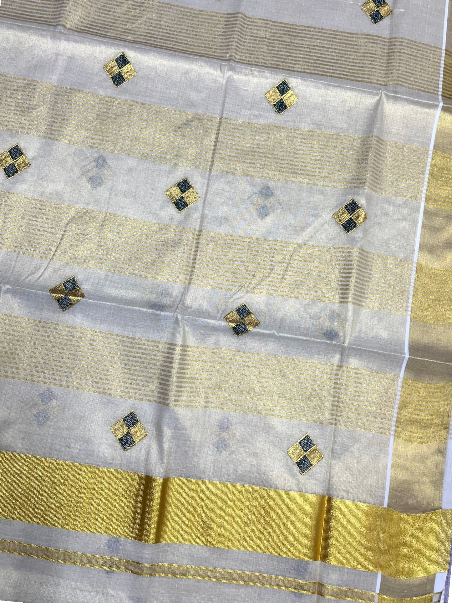Southloom Kerala Tissue Kasavu Striped Saree with  Diagonal Woven Designs in Green And Gold Body Work