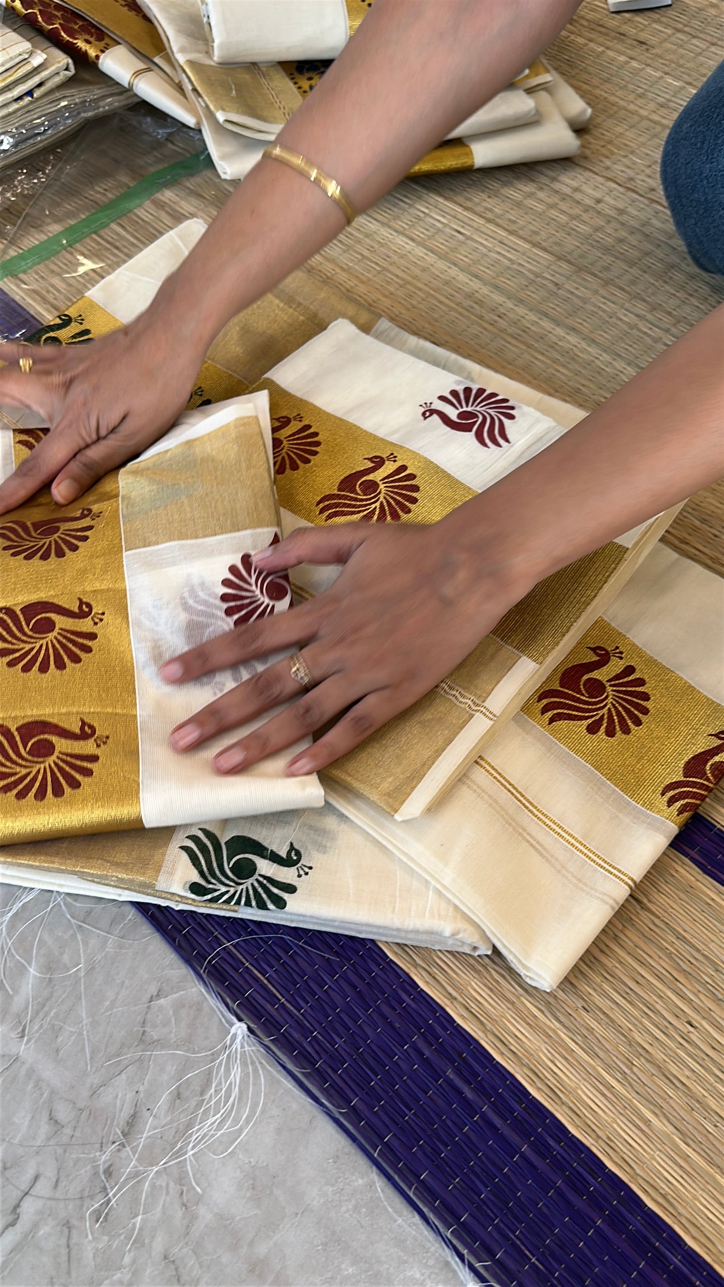 Single Set Mundu with Print on Kasavu (SL107)