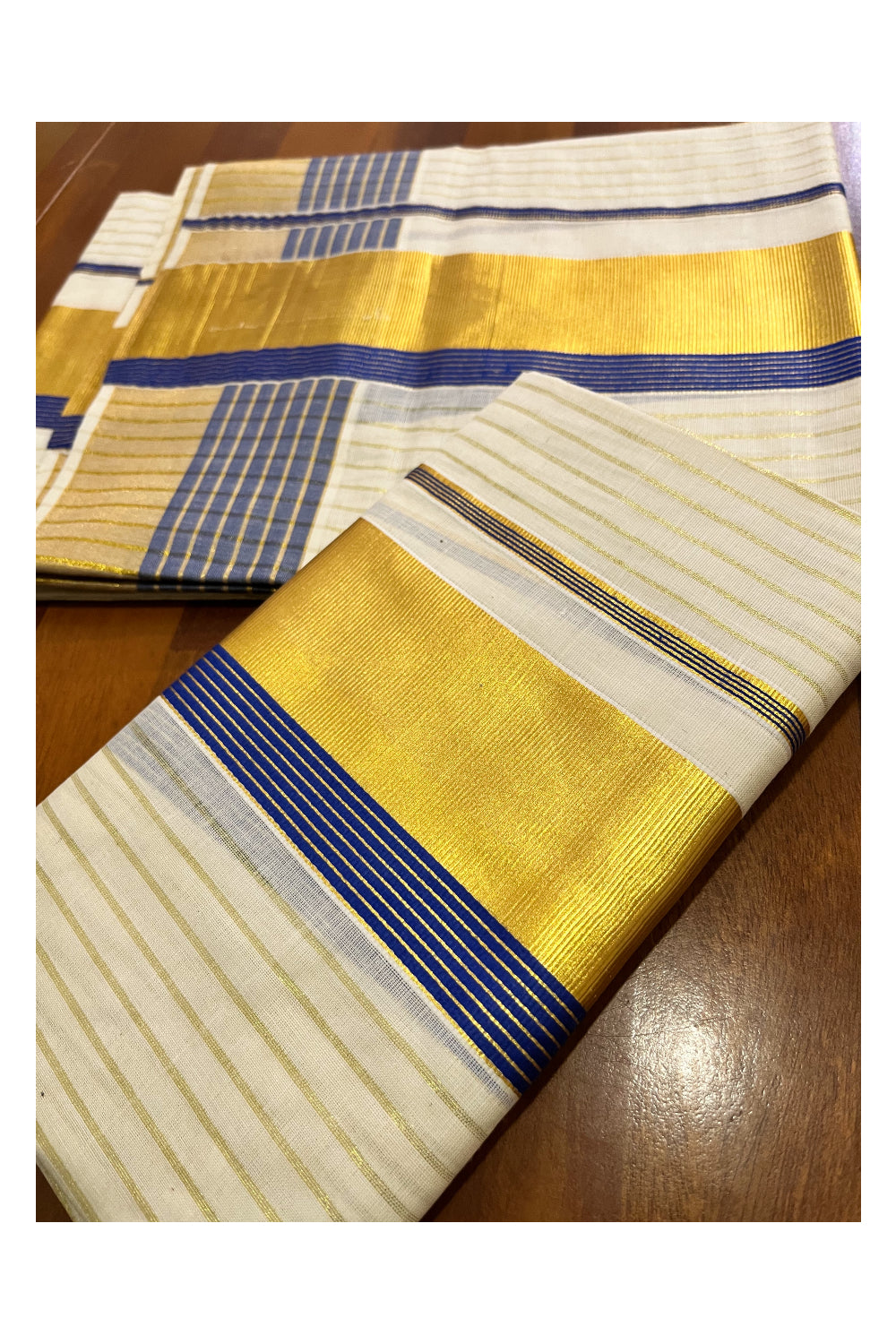 Kerala Cotton Set Mundu Single (Mundum Neriyathum) with Kasavu Lines on Body and Blue Border 2.80 Mtrs