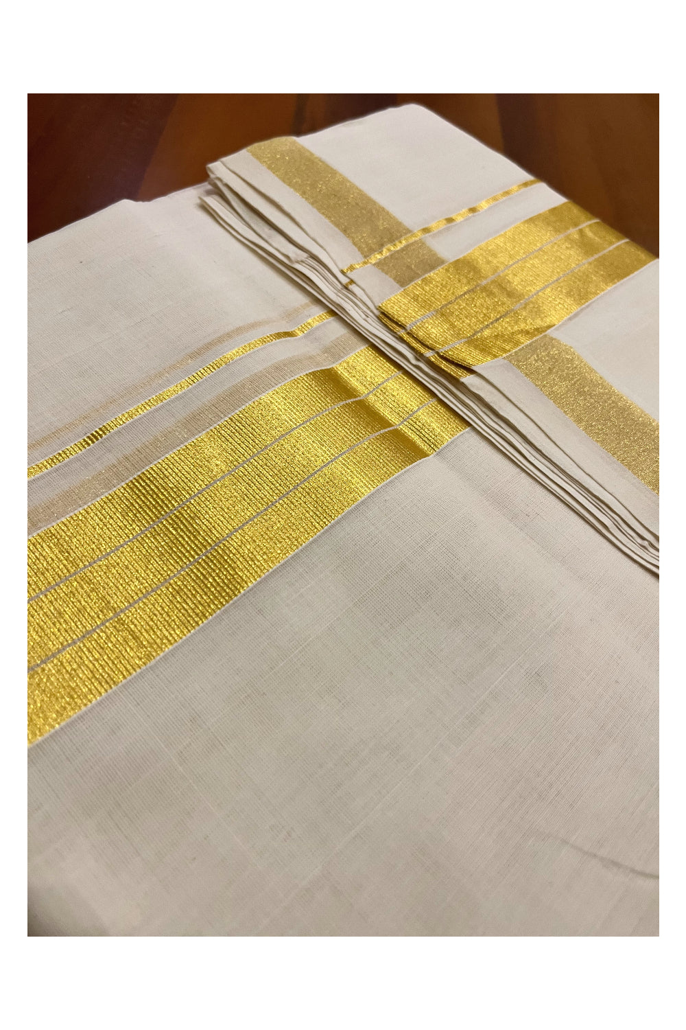 Southloom Premium Balaramapuram Unakkupaavu Handloom Kasavu Mundu (South Indian Kerala Dhoti)