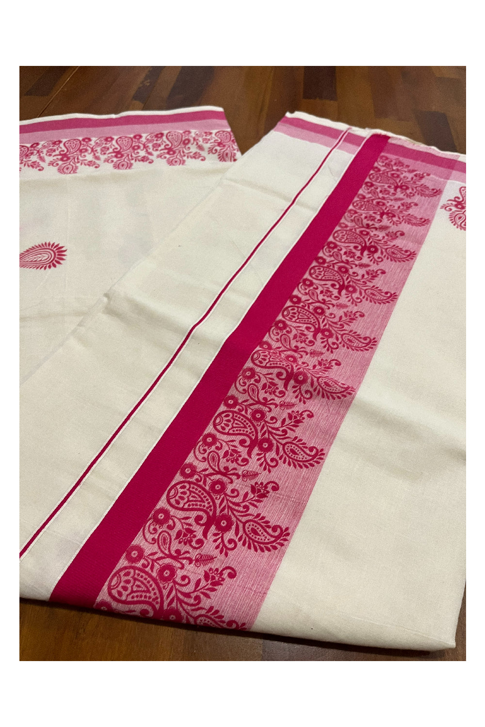 Pure Cotton Off White Kerala Saree with Bright Magenta Paisley Block Printed Border (Onam Saree 2023)