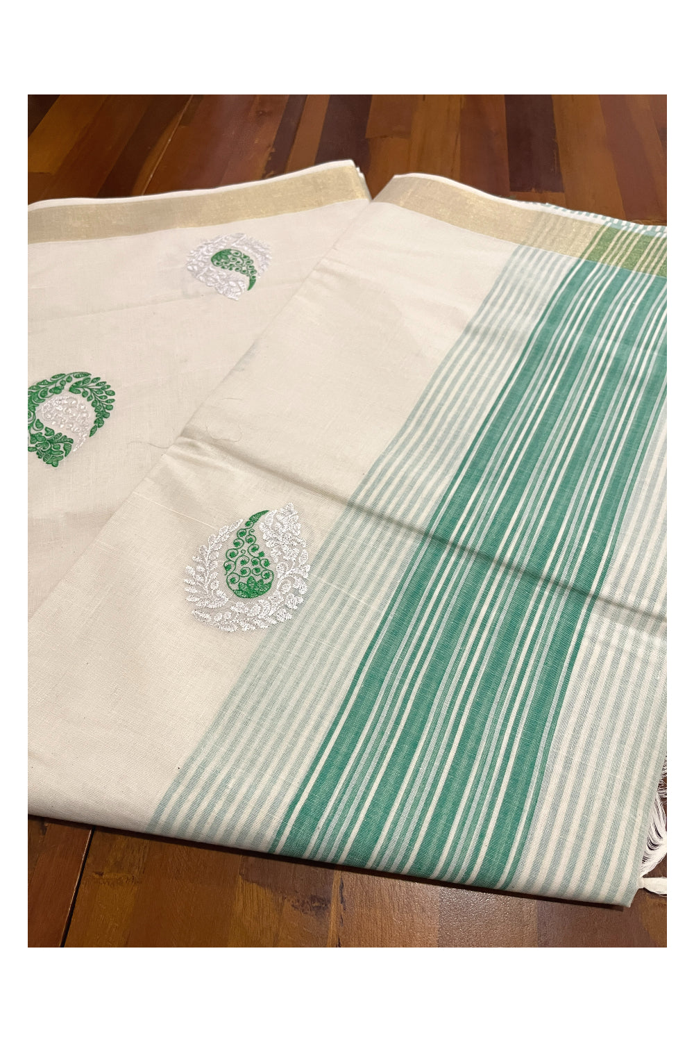 Pure Cotton Kerala Saree with Green Paisley Embroidery Work and Kasavu Border