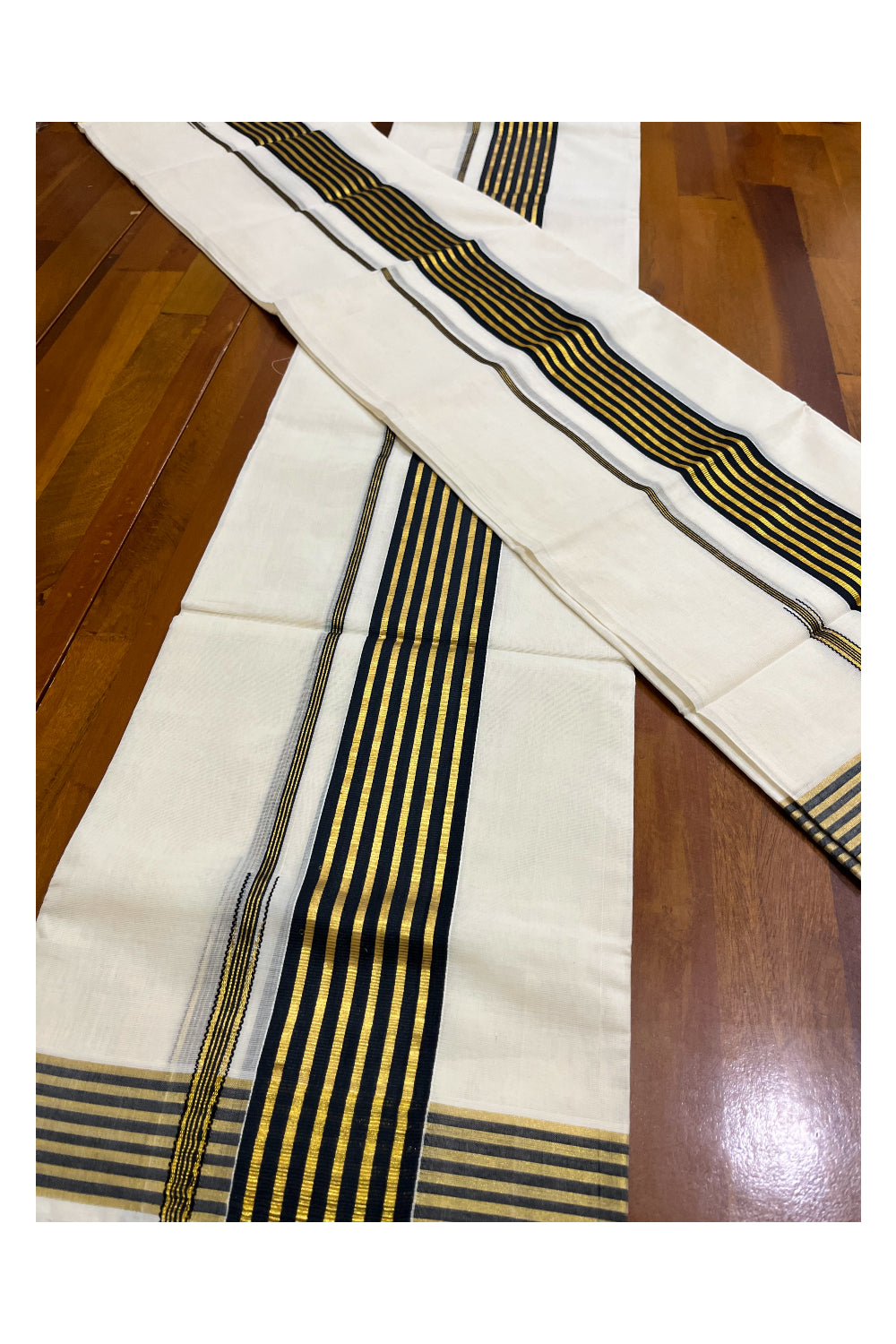 Pure Cotton Handloom Premium Set Mundu (Mundum Neriyathum) with Kasavu and Black Lines Border