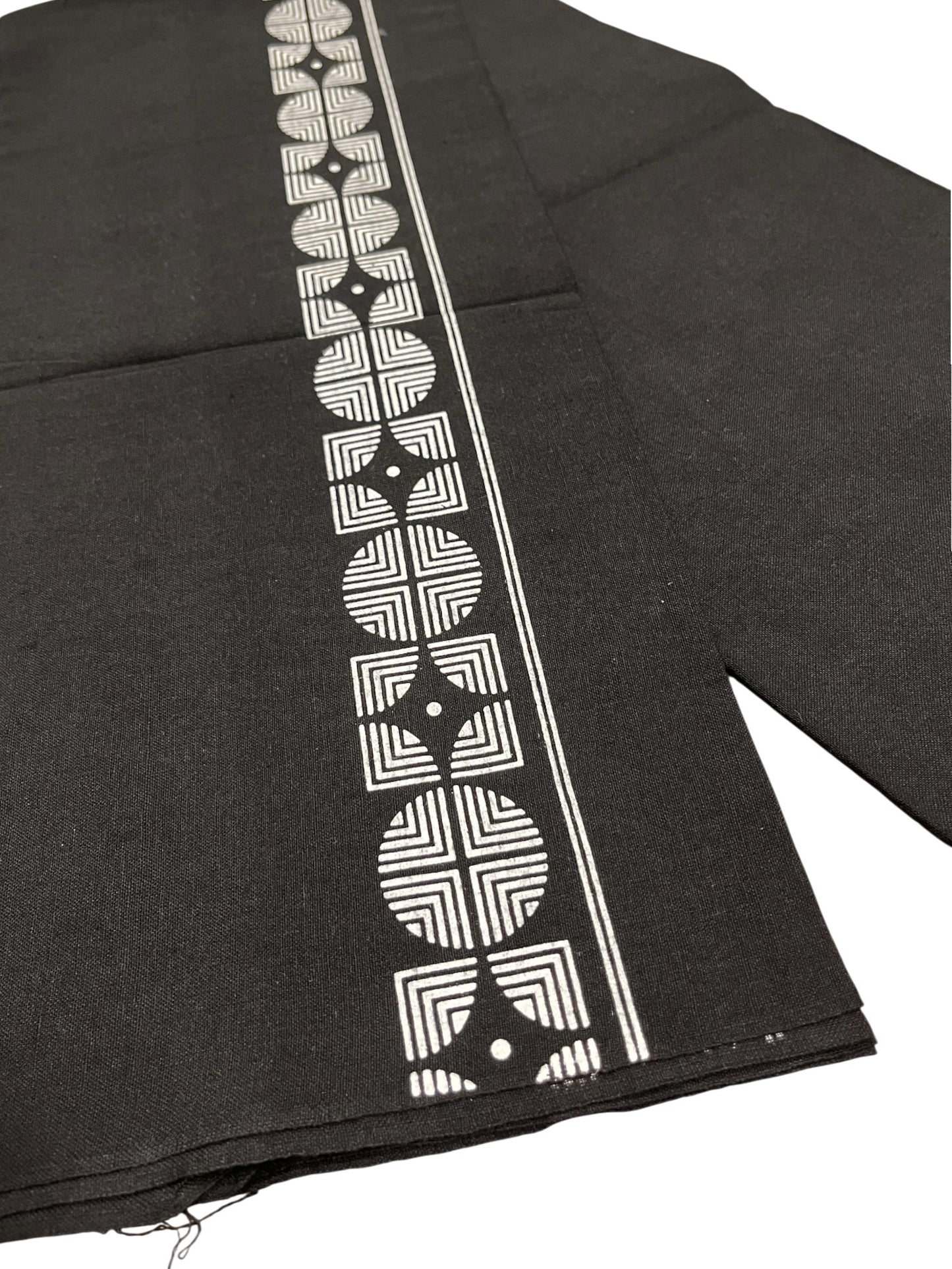 Southloom Black Printed Single Mundu / Otta Mundu / Lungi (South Indian Kerala Dhoti)