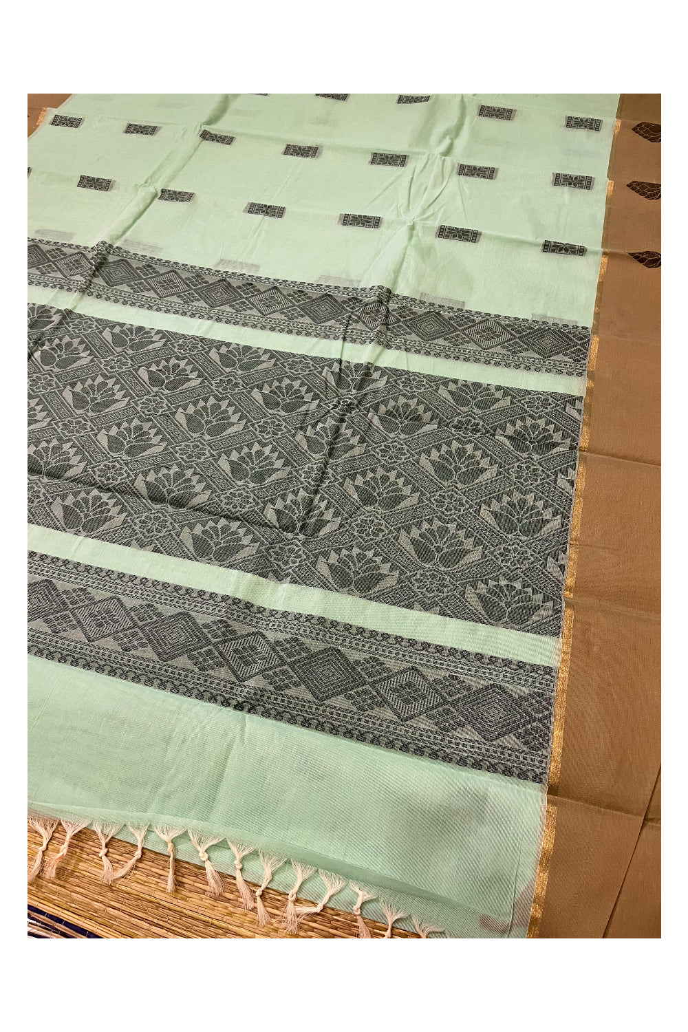 Southloom Cotton Green Saree with Woven Works on Body and Brown Border