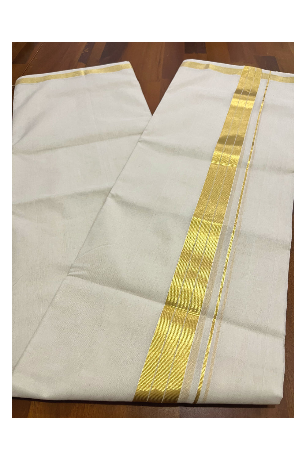 Southloom Premium Balaramapuram Unakkupaavu Handloom Kasavu Mundu (South Indian Kerala Dhoti)