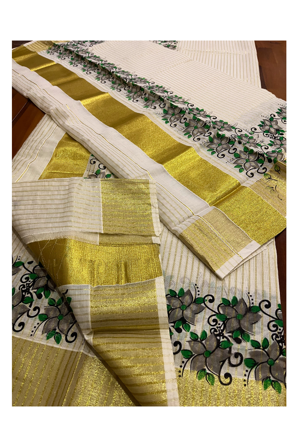 Kerala Cotton Set Mundu (Mundum Neriyathum) with Kasavu Lines Design on Body and Grey Block Printed Border 2.80 Mtrs (Onam Set Mundu 2023)