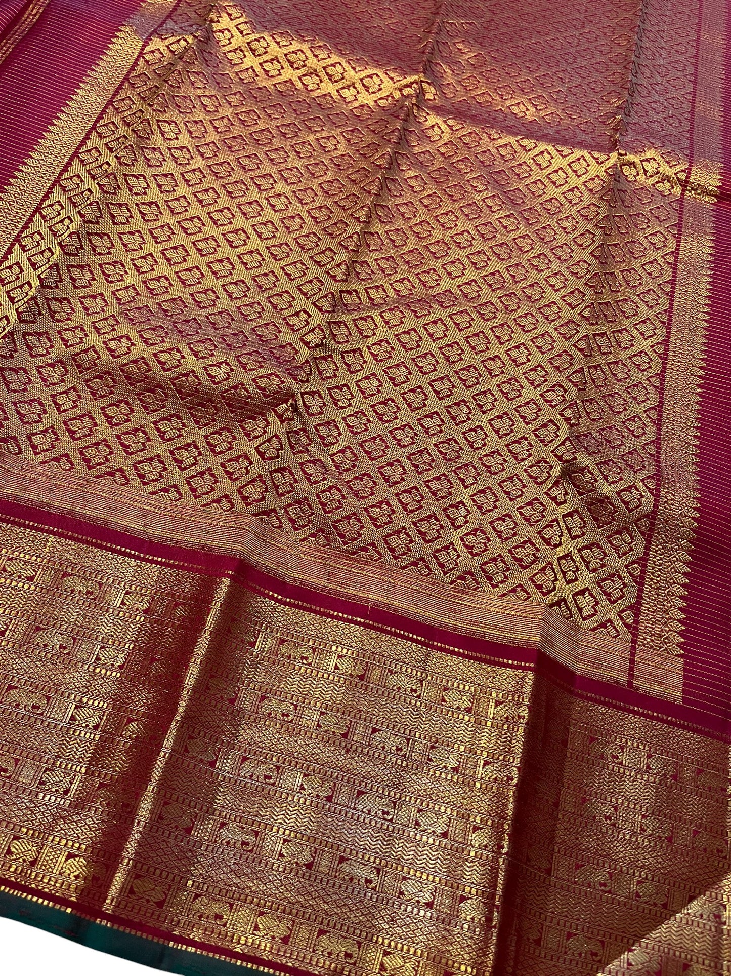 Southloom Pure Handloom Bridal Kanchipuram Silk Saree with Korvai Work (Maroon)