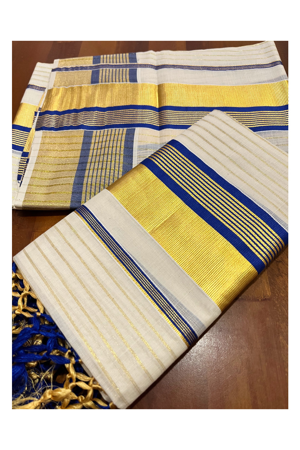 Pure Cotton Kerala Set Mundu with Kasavu Lines on Body Blue Border and Tassels Designs 2.80 Mtrs