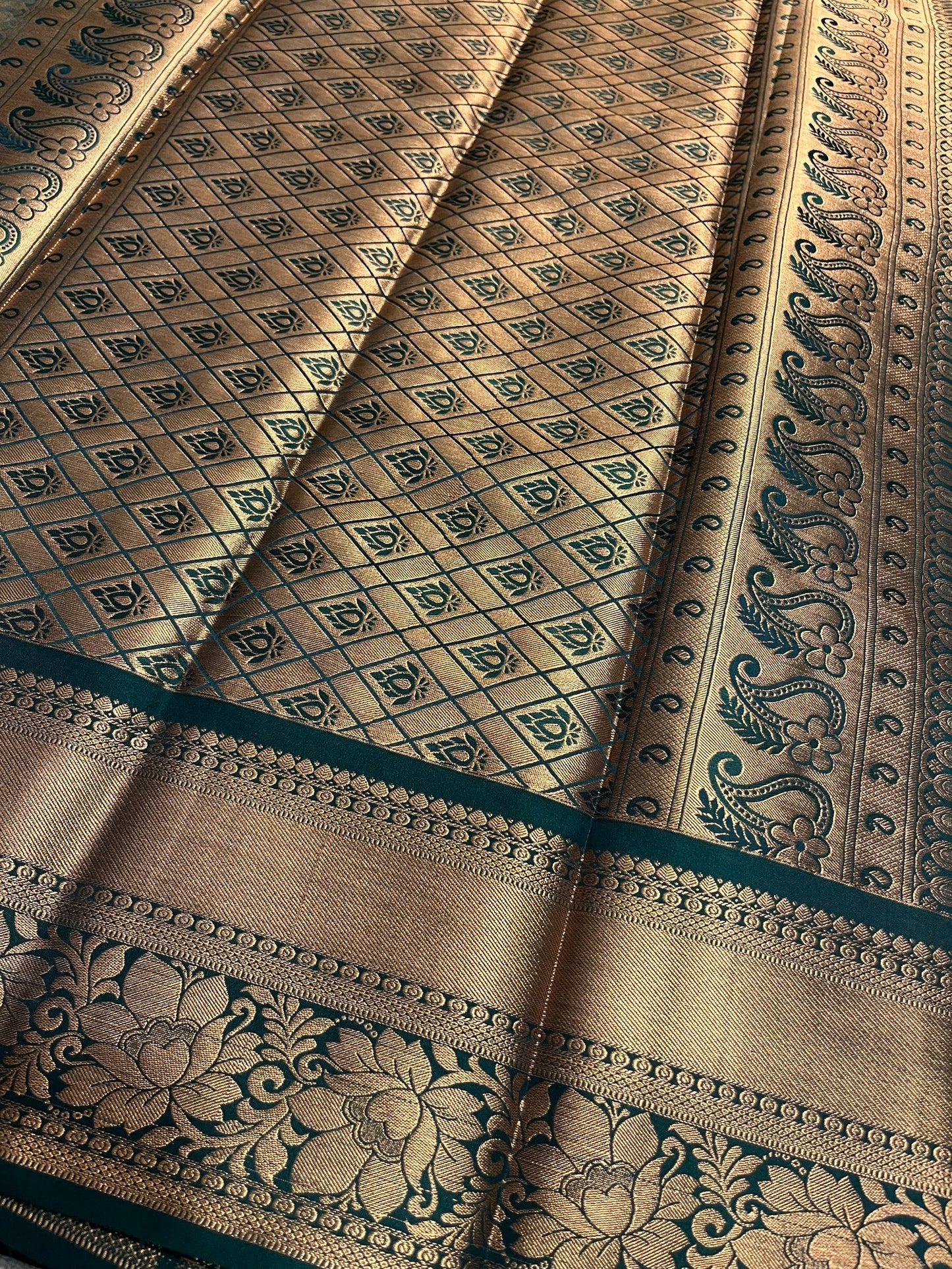 Southloom Banarasi Semi Silk Saree with Floral Zari Work Across Body (Peach & Green)