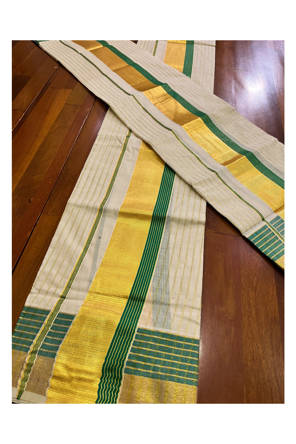 Kerala Cotton Set Mundu Single (Mundum Neriyathum) with Kasavu Lines on Body and Green Border 2.80 Mtrs