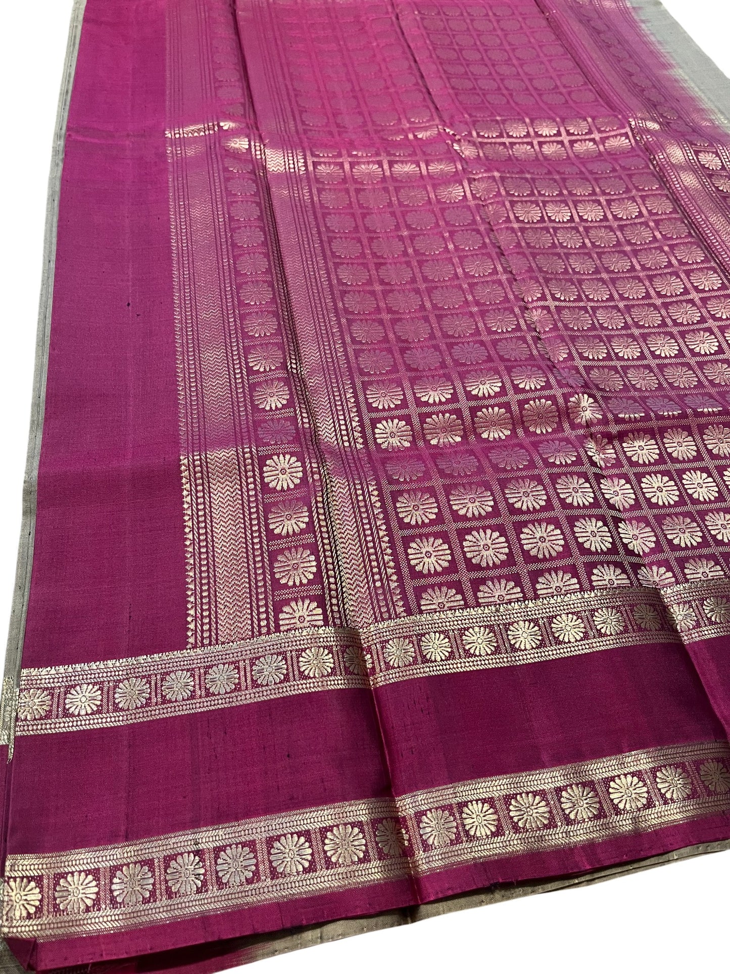 Southloom Pure Handloom Bridal Kanchipuram Silk Saree with Korvai Work(Gray&Magenta)
