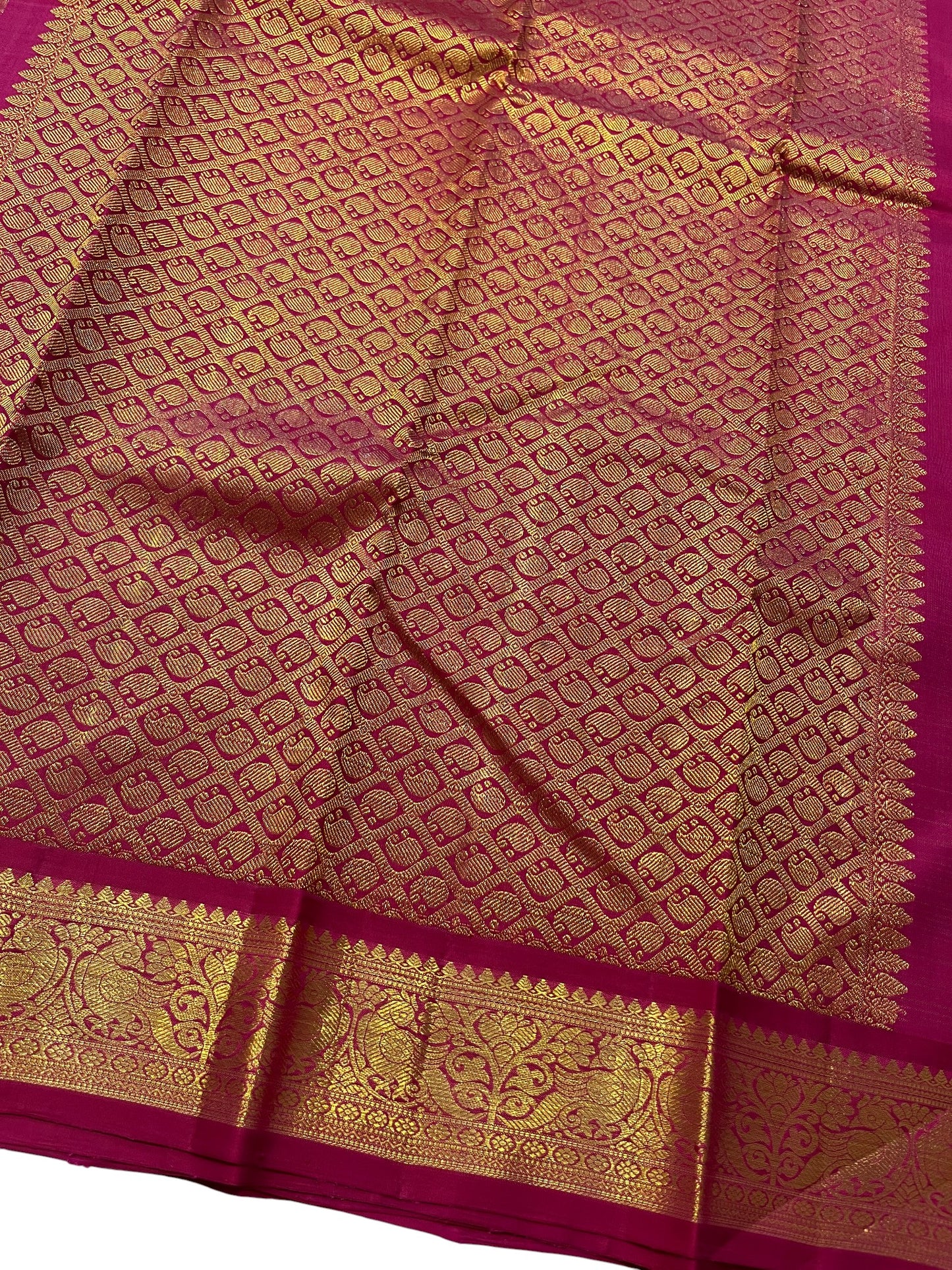 Southloom Pure Handloom Bridal Kanchipuram Silk Saree with Korvai Work (Green & Magenta)