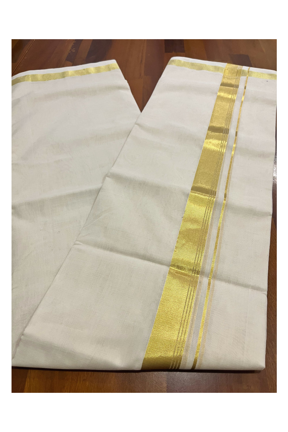 Southloom Premium Balaramapuram Unakkupaavu Handloom Kasavu Mundu (South Indian Kerala Dhoti)