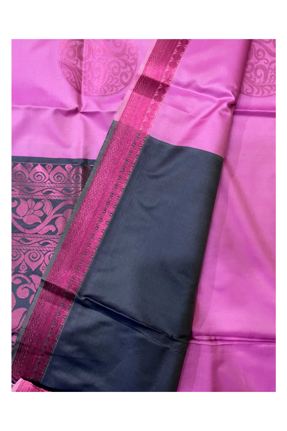 Southloom Soft Silk Light Magenta Designer Woven Saree with Heavy Work on Pallu