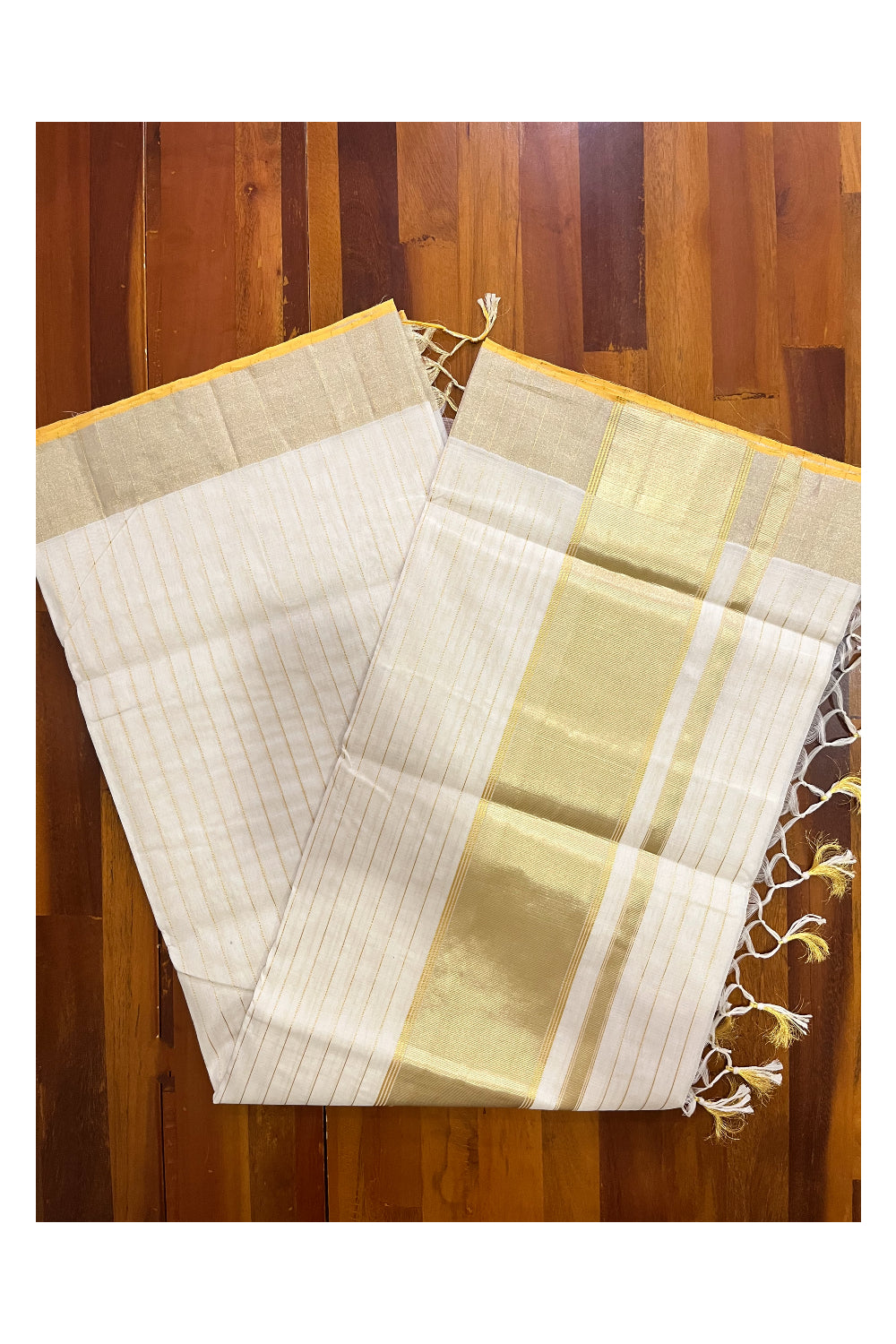 Southloom Super Premium Balaramapuram Unakkupaavu Handloom Saree with Kasavu Lines Across Body