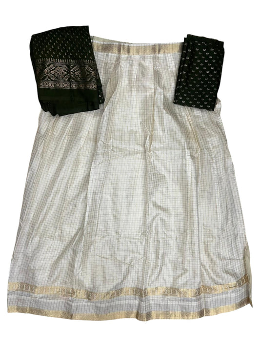 Southloom Semi UnStitched Check Dhavani Set with Pavada and Blouse Piece SL582
