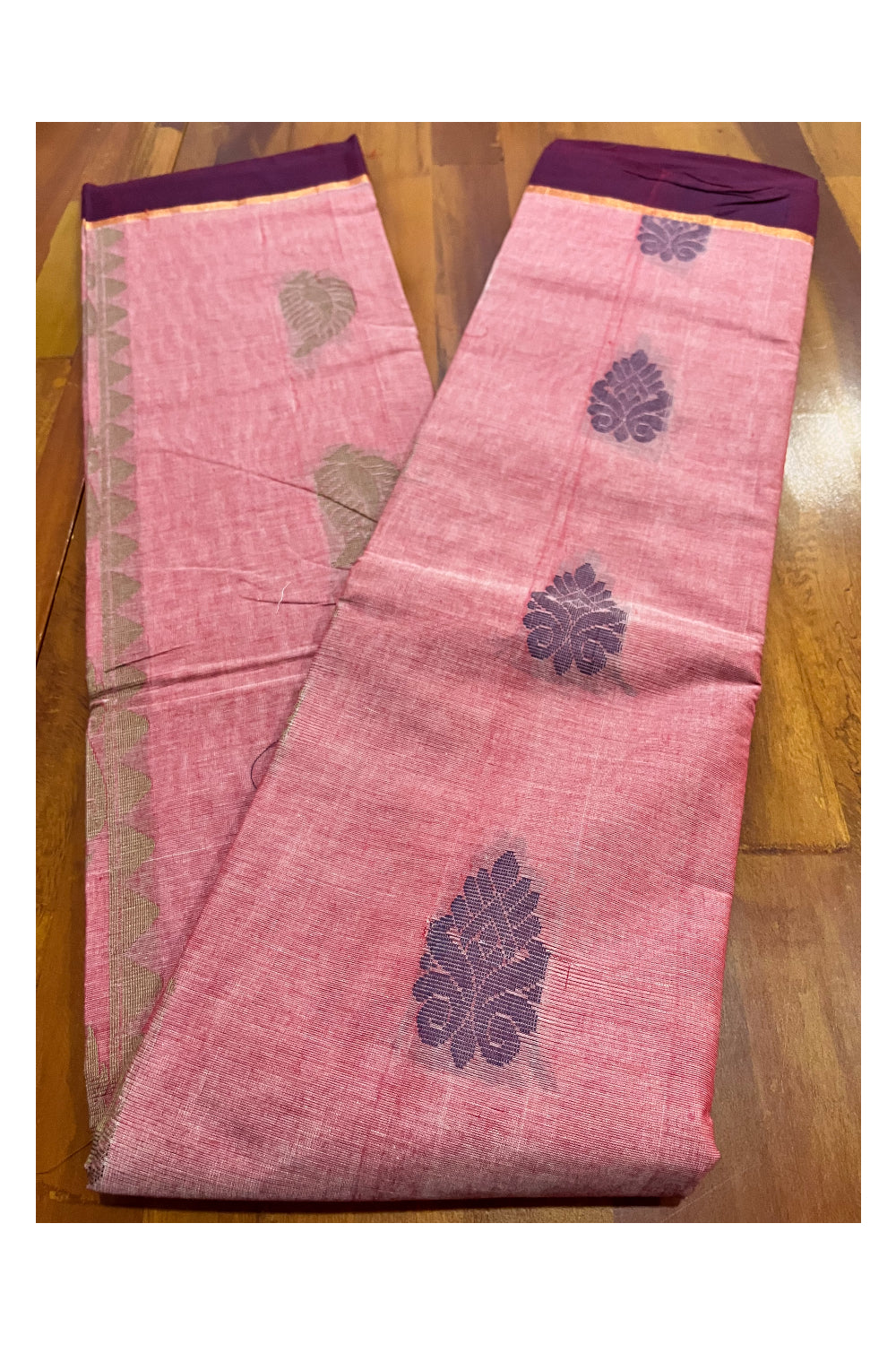 Southloom Cotton Red Saree with Woven Butta Works on Body and Pallu