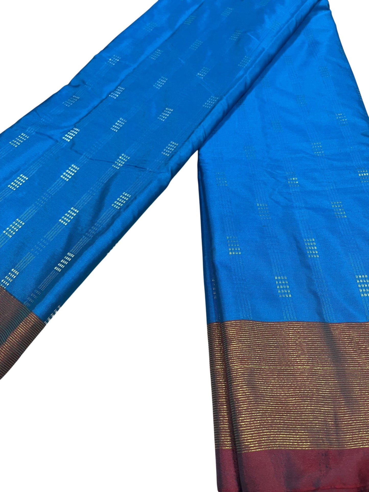 Southloom Semi Silk Saree With Butta Work Across in Body Blue And Maroon