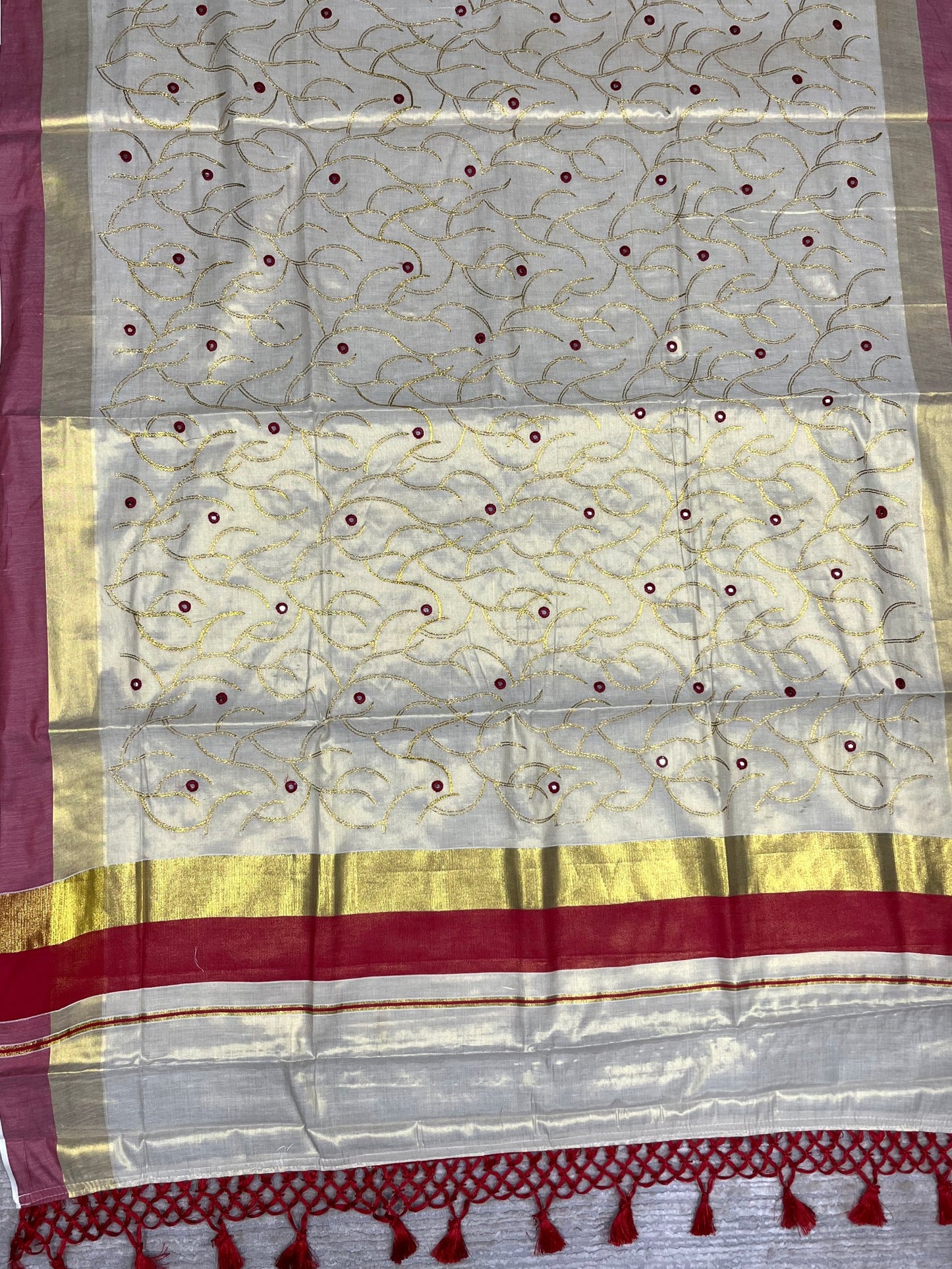 Kerala Tissue Kasavu Stripes Saree with Gold and Red Floral Embroidery Design on Body SL269