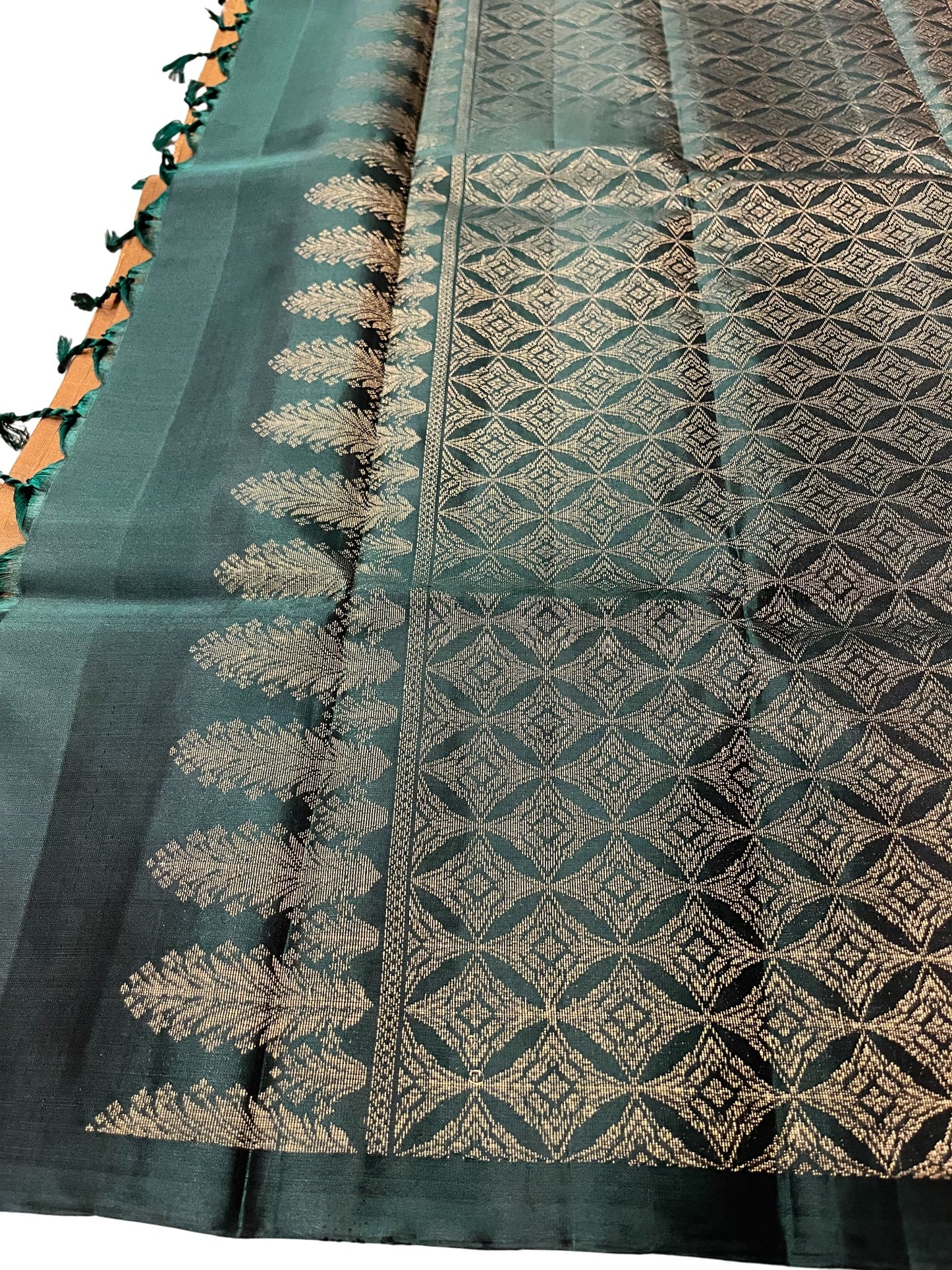 Southloom Pure Handloom Kanchipuram Silk Saree with Butta Work (Golden & Green)