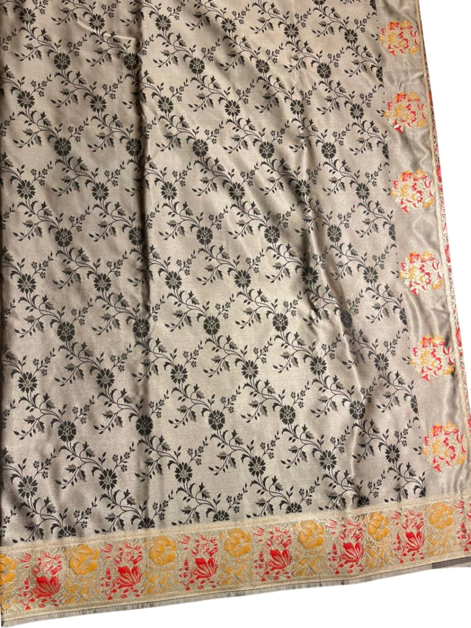 Southloom Pure Banarasi Silk Saree with Woven Work on Body and Borders ( Grey)