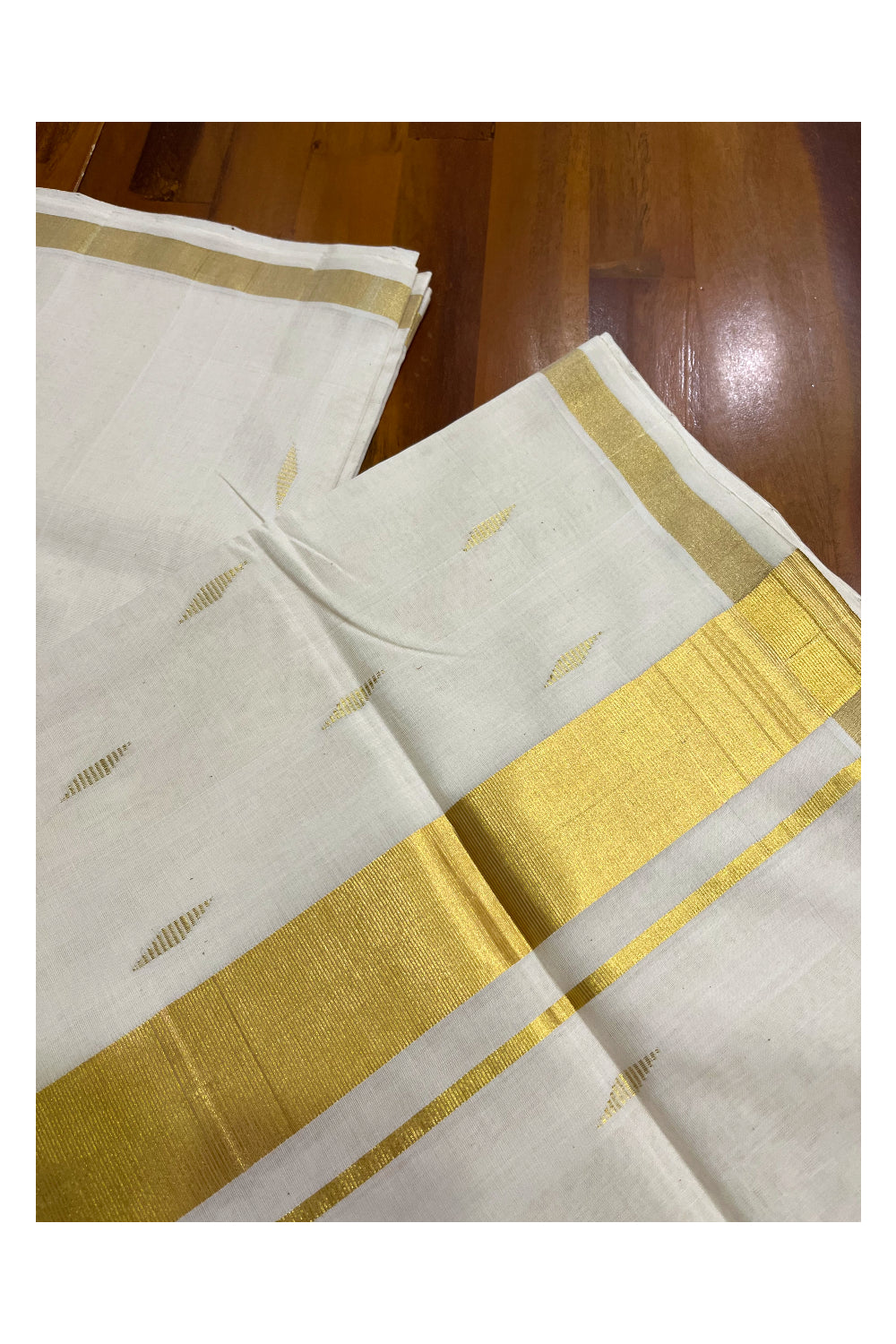 Southloom Balaramapuram Unakkupaavu Super Premium Handloom Cotton Saree with Golden Butta Works