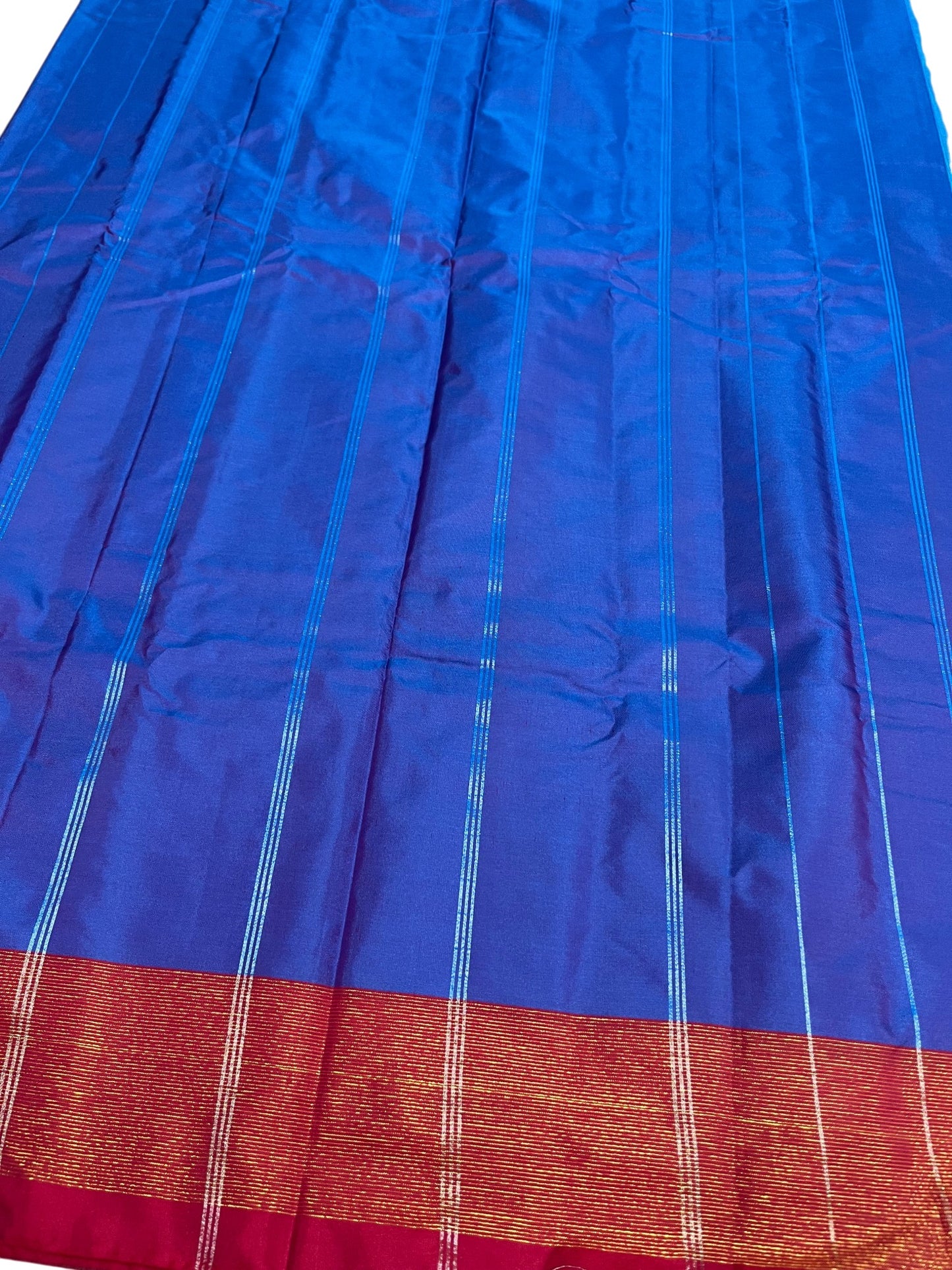 Southloom Semi Silk Saree With Butta Work Across in Body Blue And Maroon