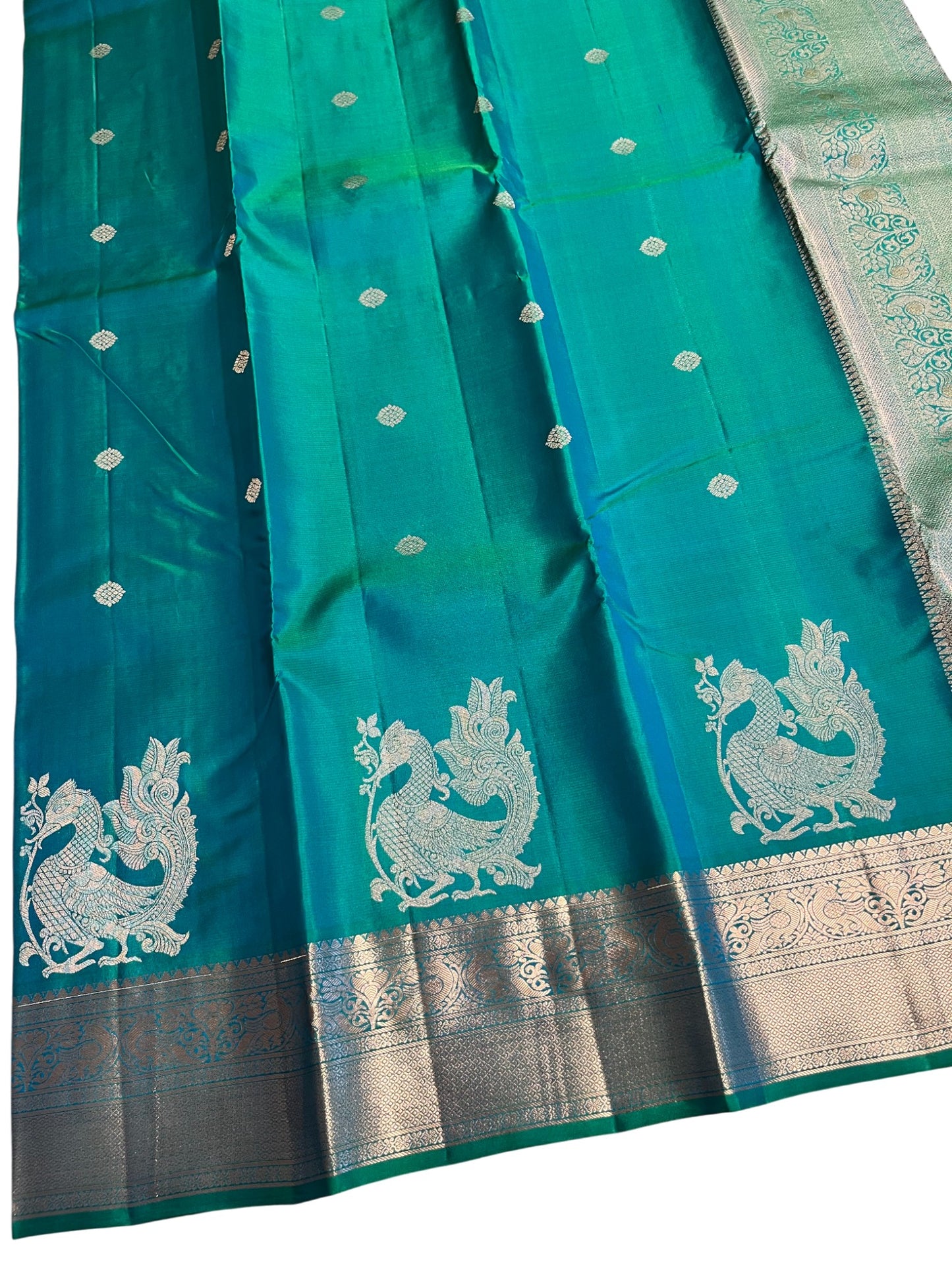 Southloom Pure Handloom Bridal Kanchipuram Silk Saree with Korvai Work (Green & Blue)