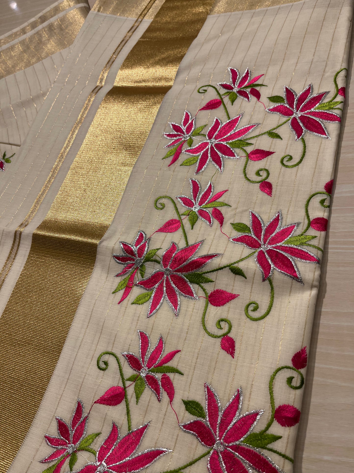 Rani Pink Floral Cotton Lines Saree SL127