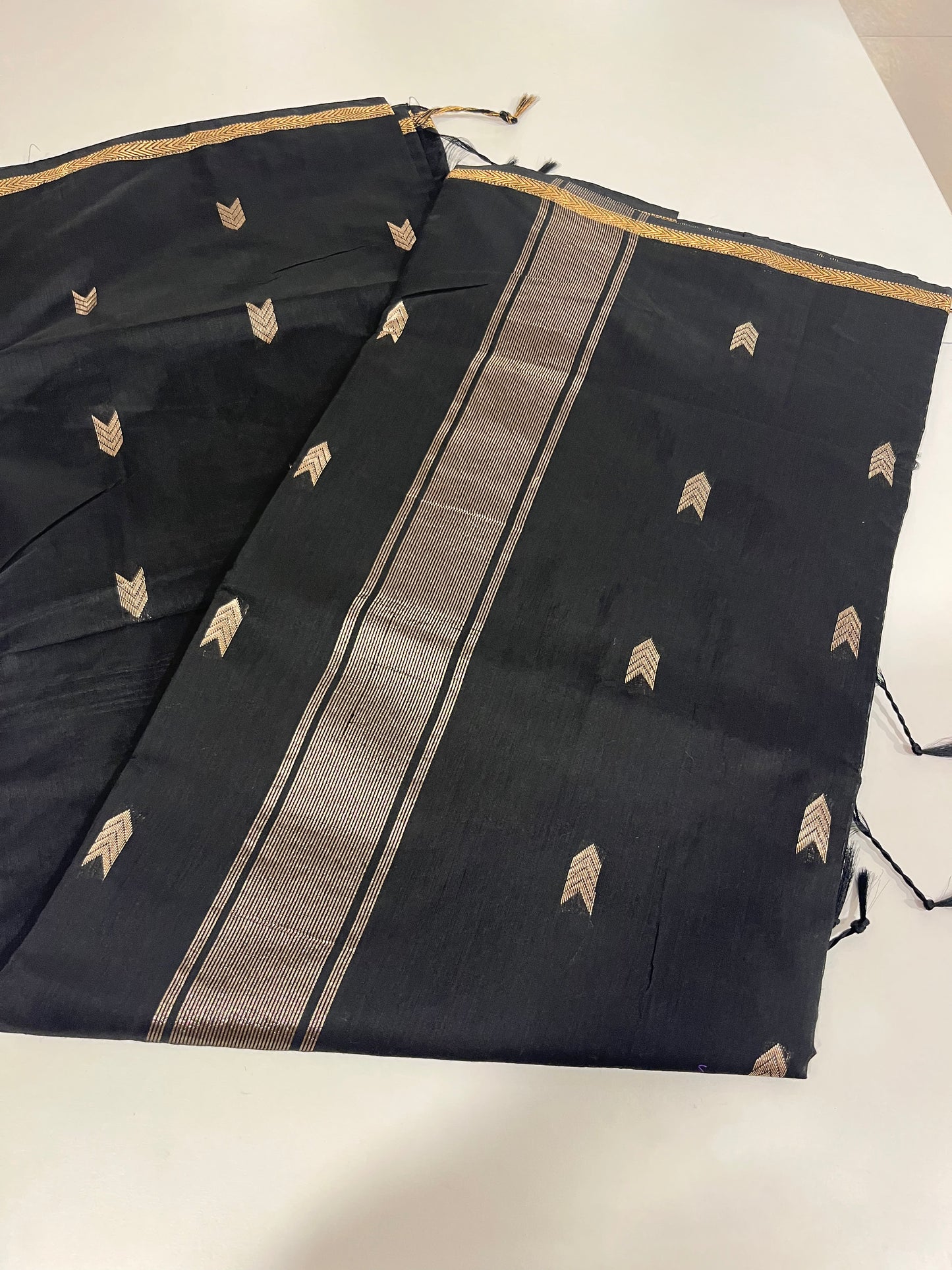 Black Maheshwari Cotton Saree SL174