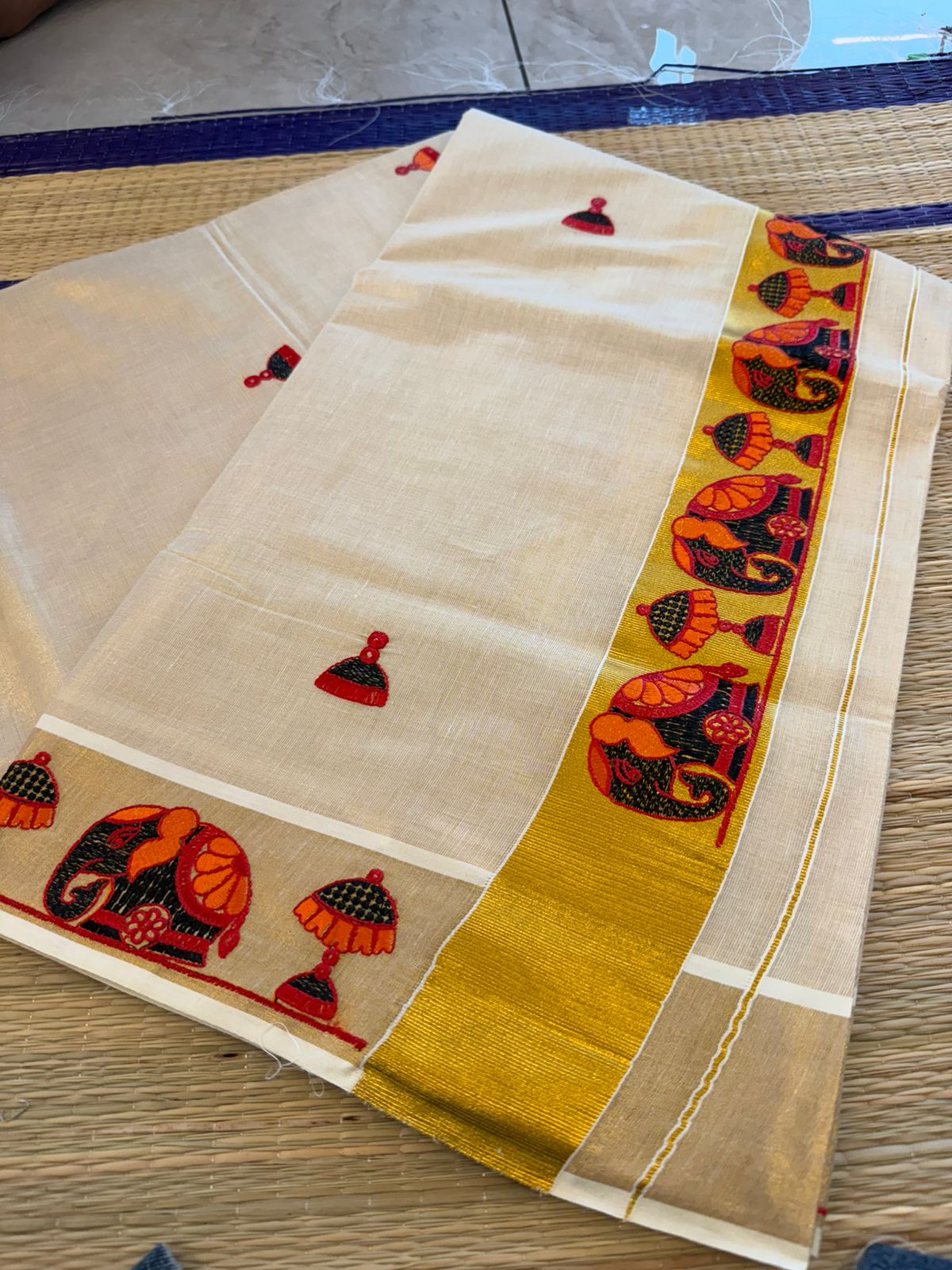 Tissue Elephant Embroidery Kerala Kasavu Saree (2.80 mtrs) SL111