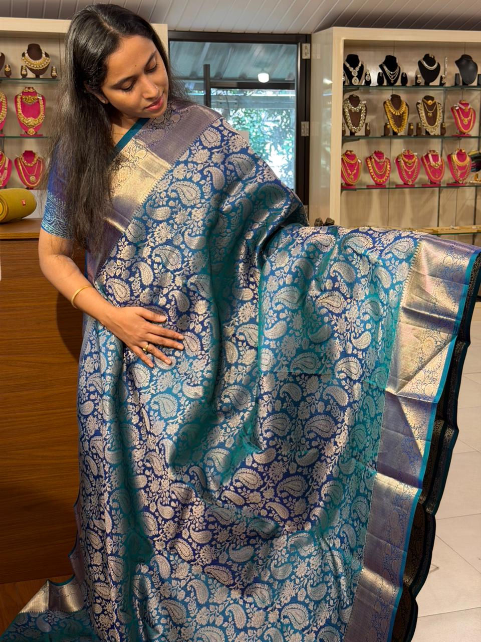 Pure Handloom Kanchipuram Bridal Silk Saree SL0019