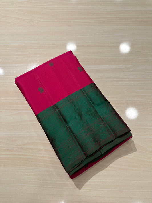 Southloom Pure Handloom Bridal Kanchipuram Silk Saree with Resham Work (Green & Magenta) SL623