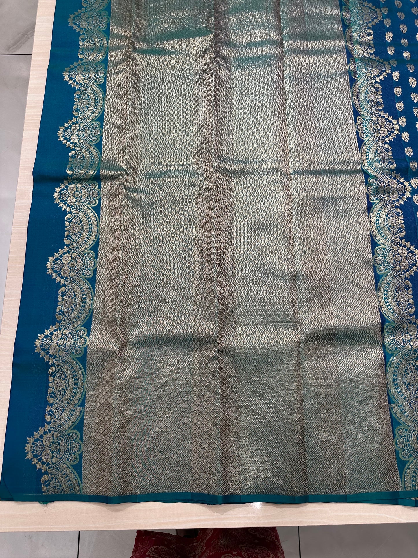 Southloom Pure Handloom Bridal Kanchipuram Silk Saree with Peacock Design (Peacock Green & Blue) SL623