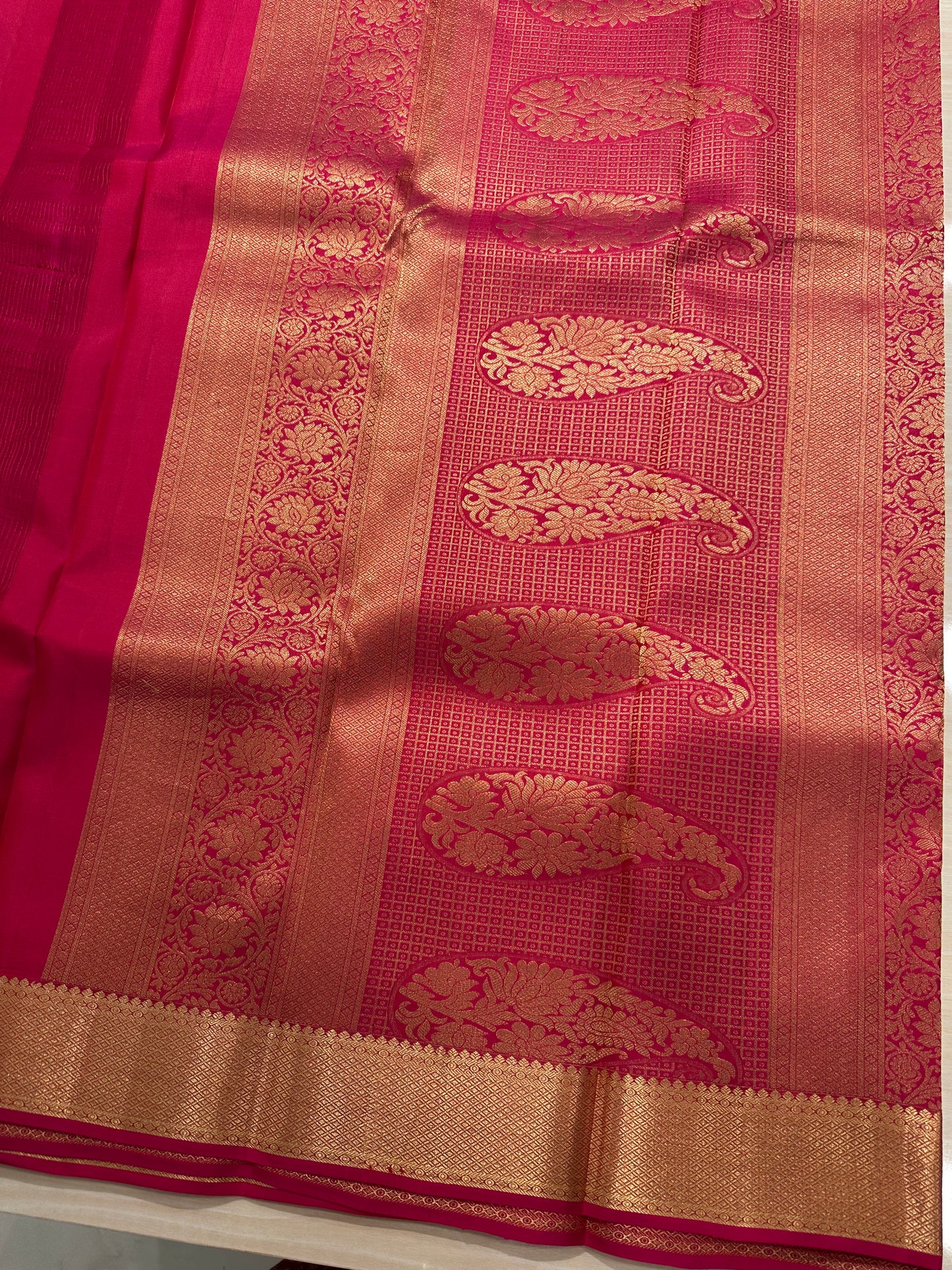 Southloom Pure Handloom Bridal Kanchipuram Brocade Silk Saree (Magenta) SL623