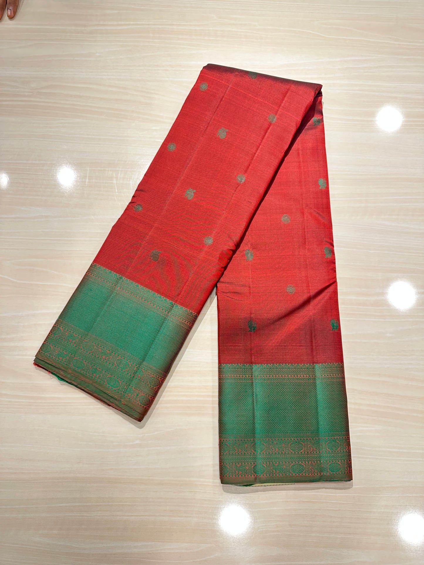 Southloom Pure Handloom Bridal Kanchipuram Silk Saree with Resham Work (Maroon & Green) SL623