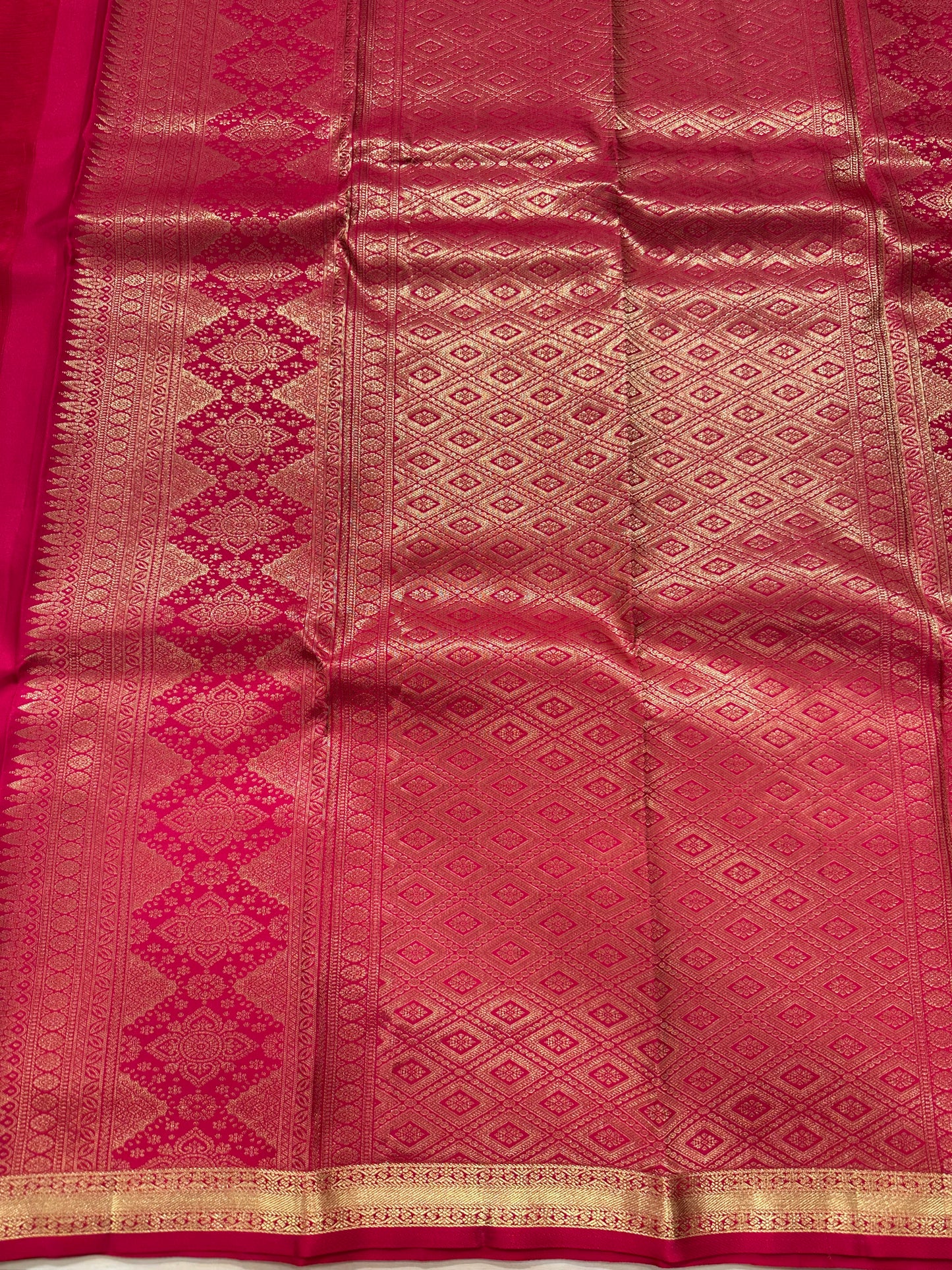 Southloom Pure Handloom Bridal Kanchipuram Brocade Silk Saree (Magenta) SL623