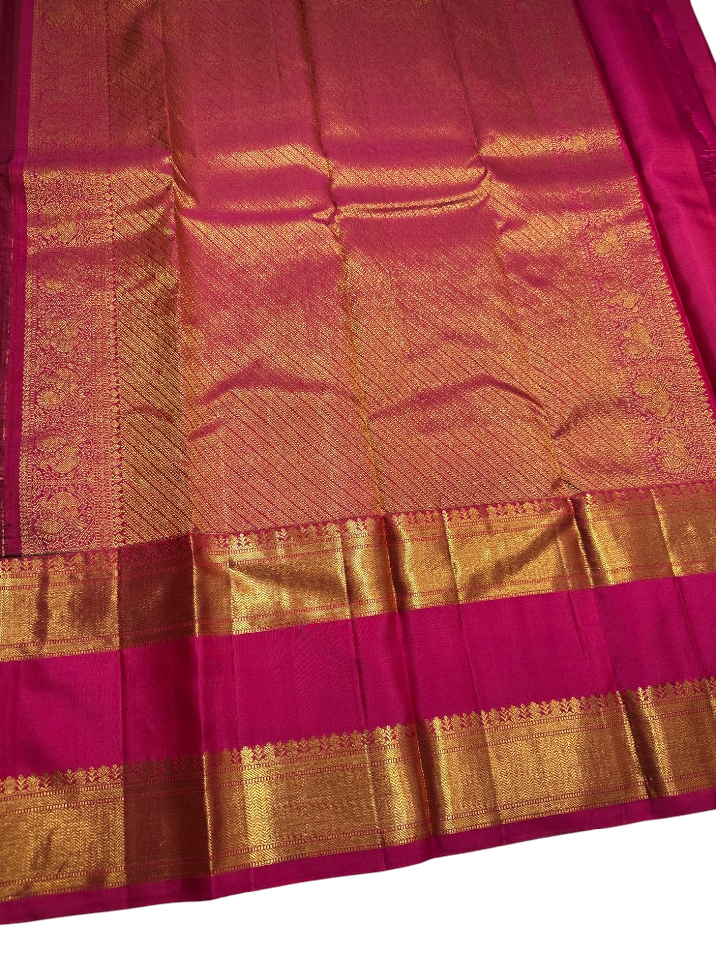 Southloom Pure Handloom Bridal Kanchipuram  Brocade Silk Saree (Black & Magenta) SL623